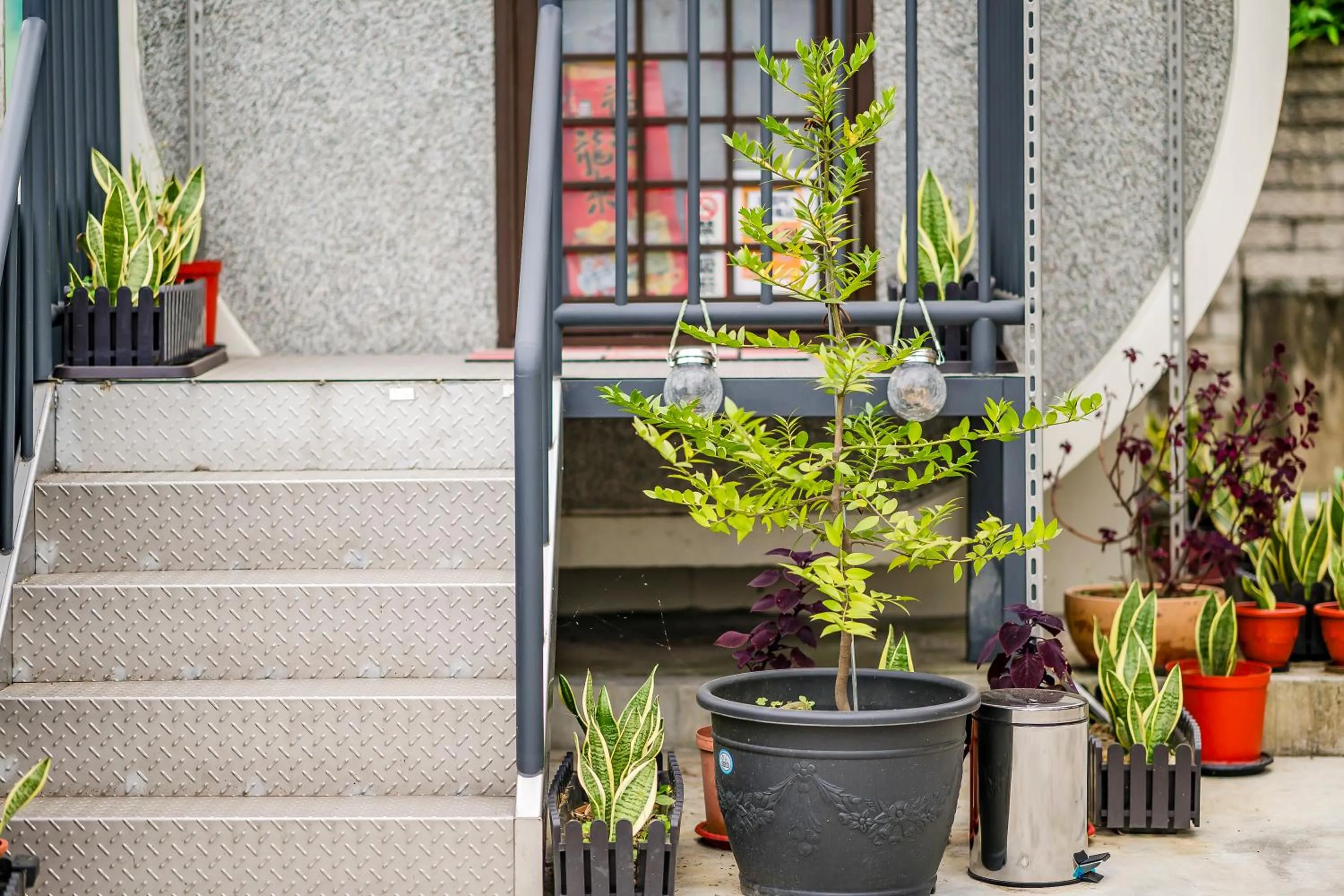 Property building in Shen-Lu-Ju B&B