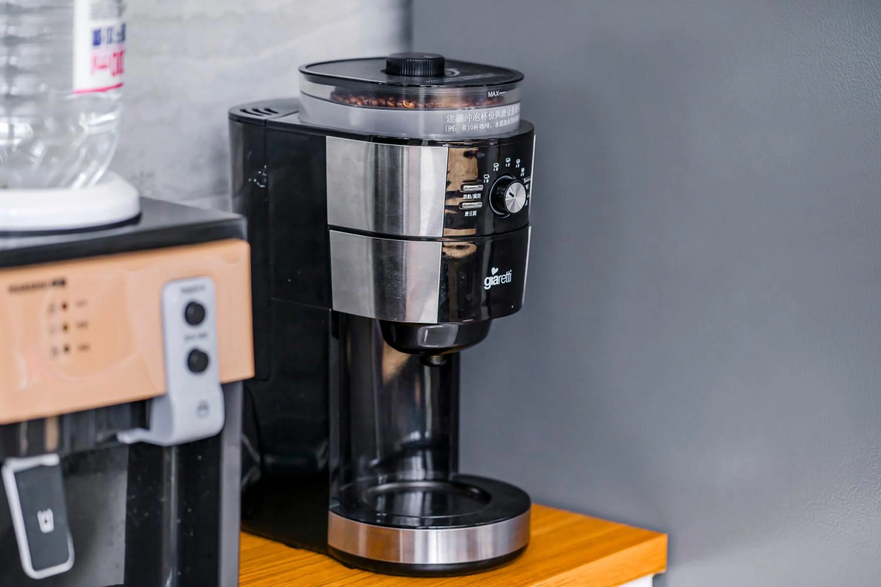 Coffee/tea facilities in Shen-Lu-Ju B&B