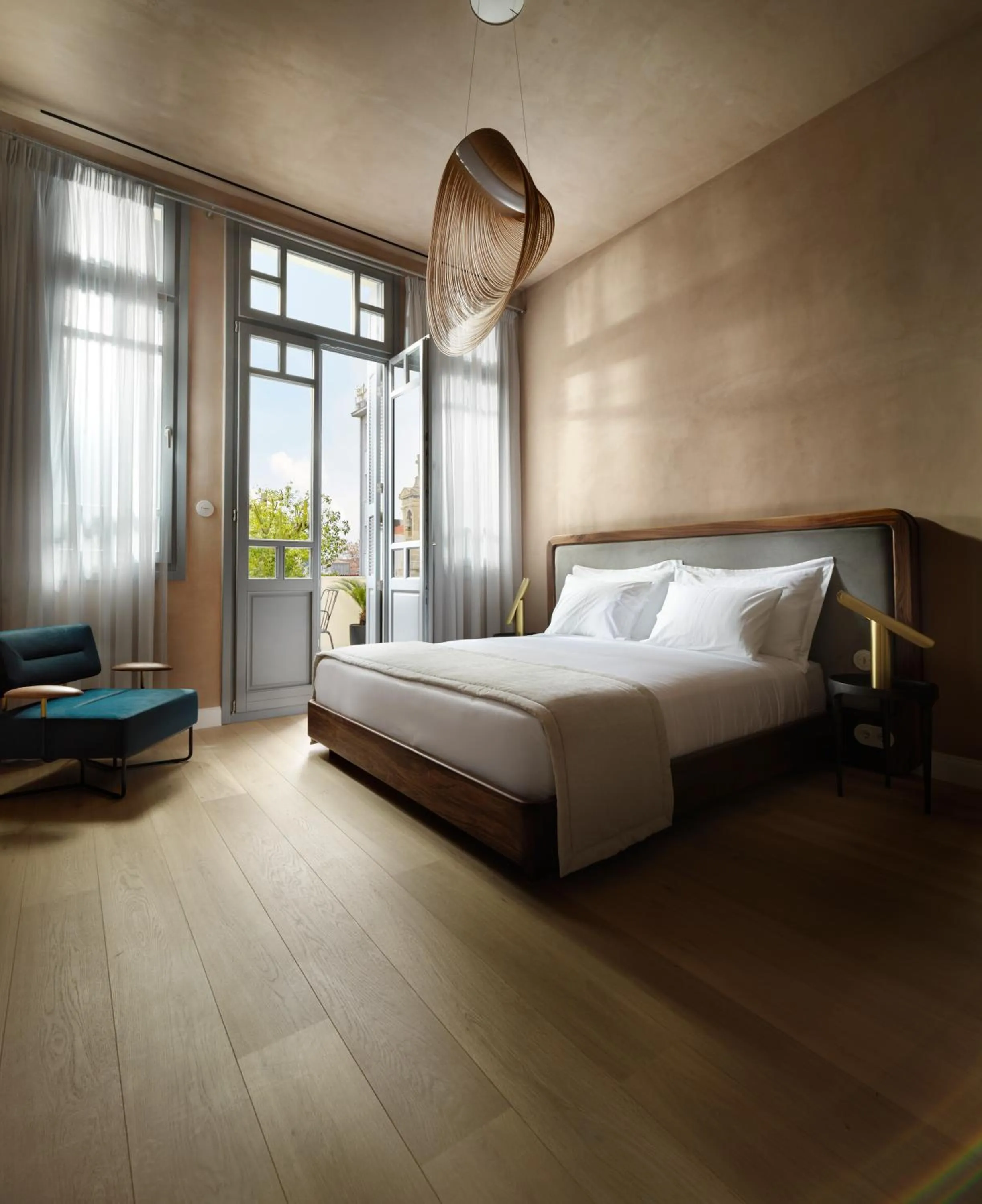 Bed in Monument Hotel