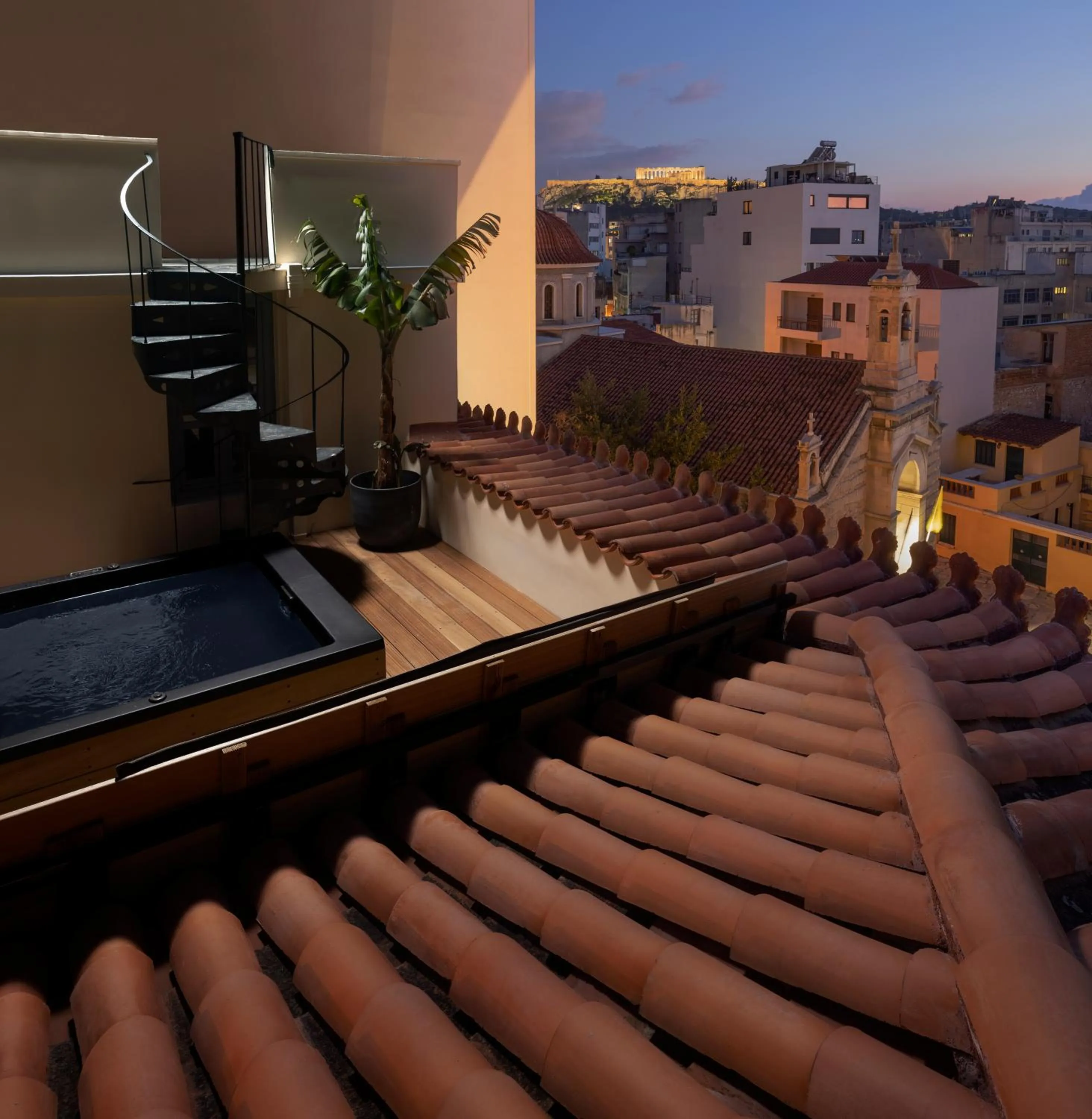 Hot Tub in Monument Hotel