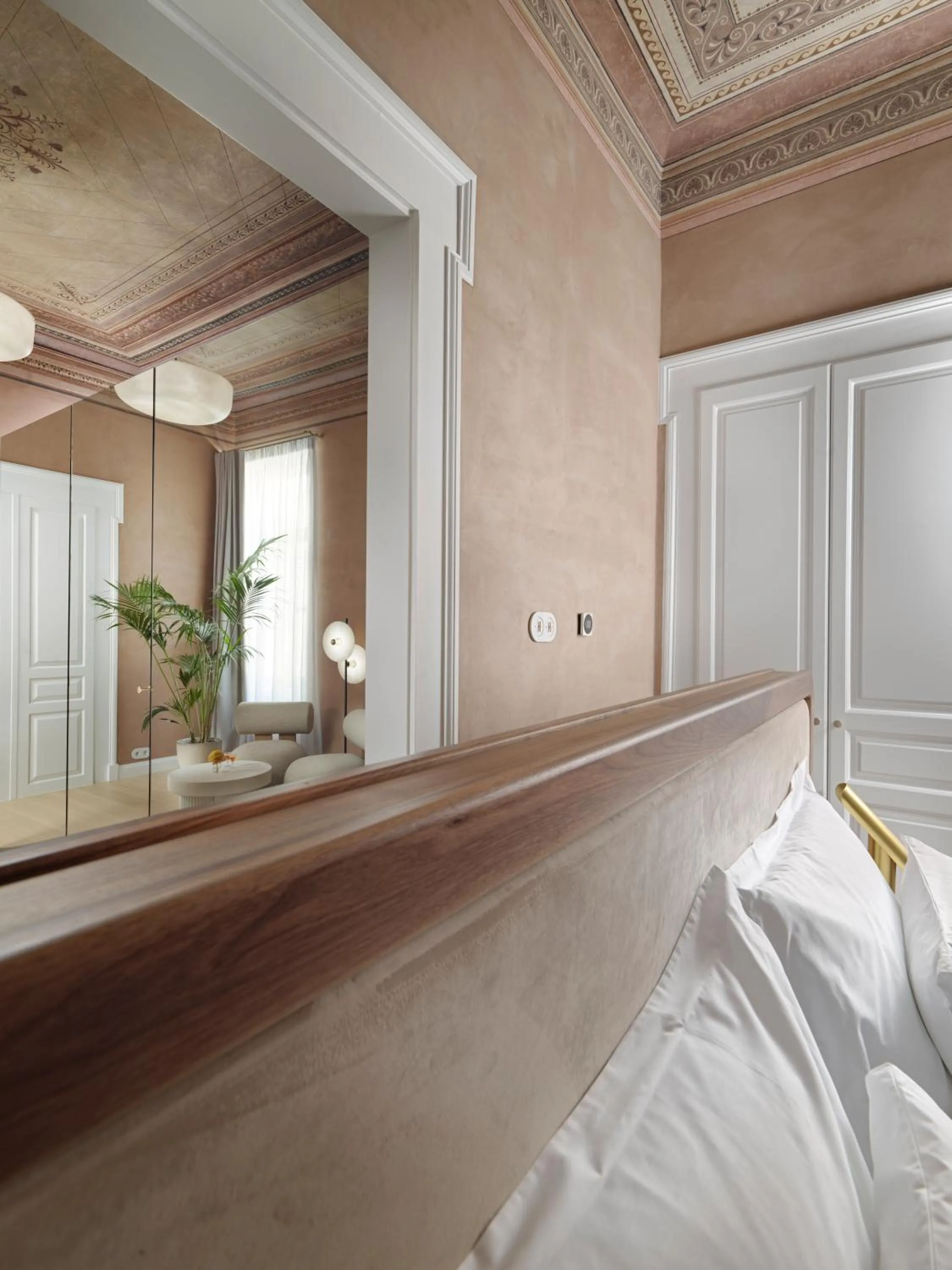 Bed in Monument Hotel