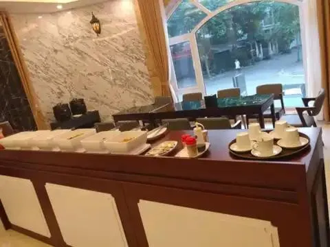 Food and drinks in Hotel The HN- by BAY LUXURY