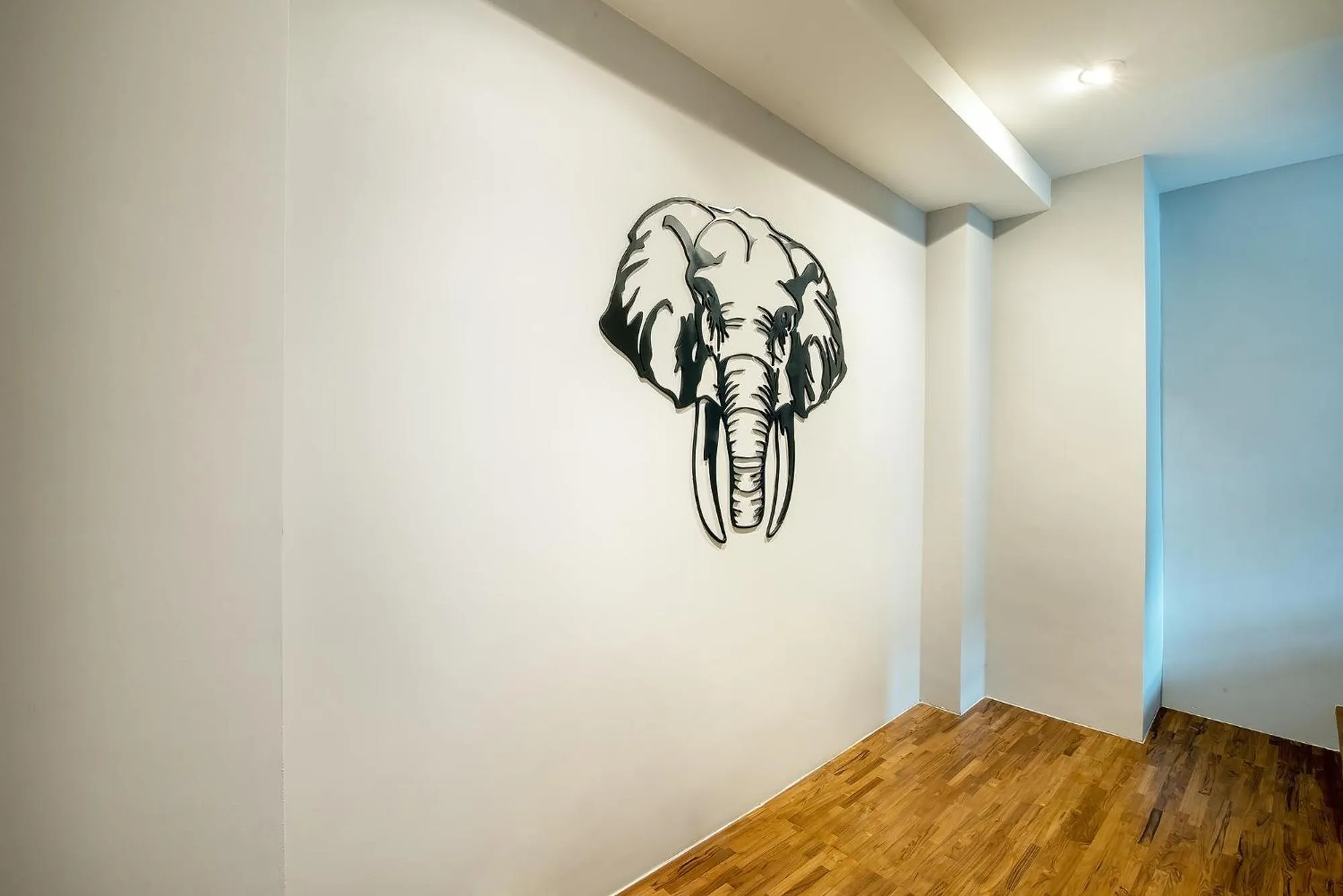 Decorative detail in Phra Nakhon Poshtel