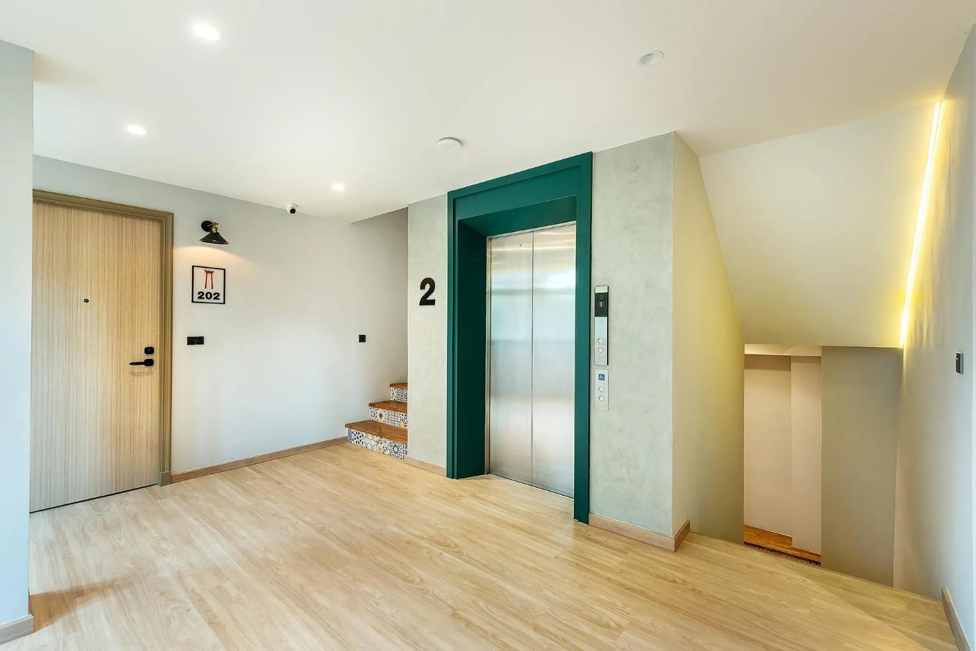 Decorative detail in Phra Nakhon Poshtel