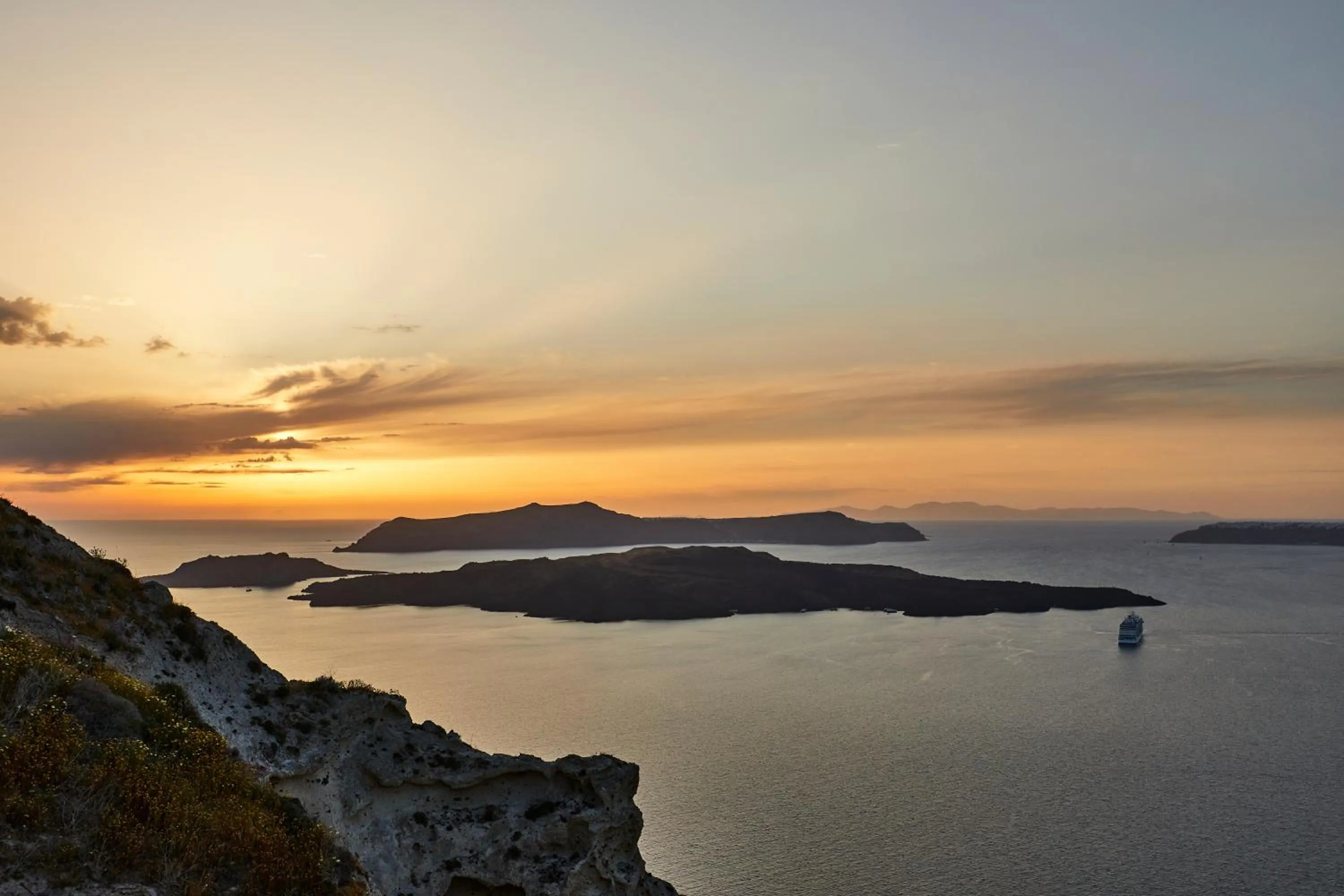 Natural landscape in Suites of the Gods Cave Spa Hotel