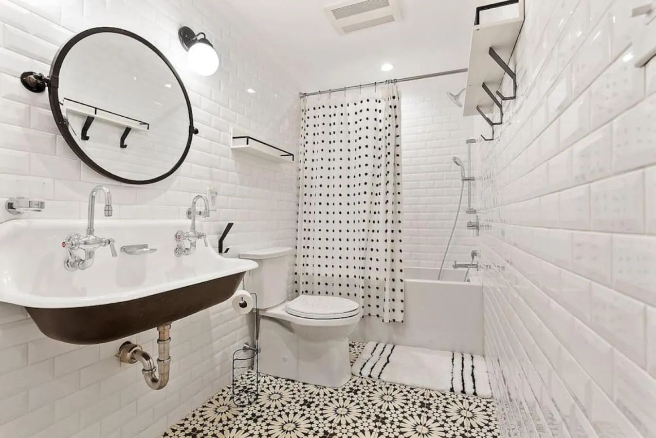 Shower in Designer 3 BR Townhome with Beautiful Backyard