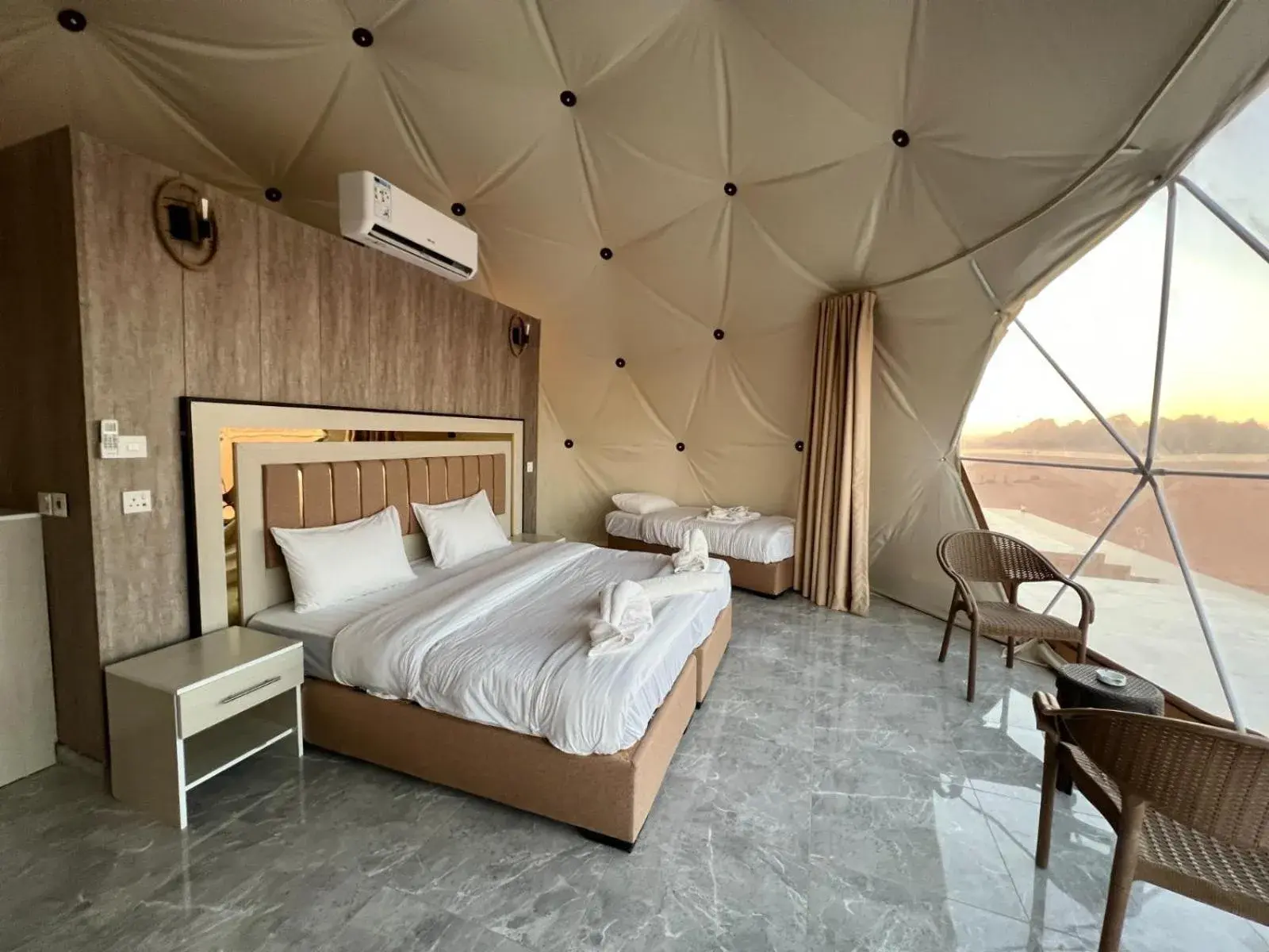 Superior Double or Twin Room with Mountain View - single occupancy in Shaheen Camp Wadi rum Superior Double or Twin Room with Mountain View - single occupancy in Shaheen Camp Wadi rum
