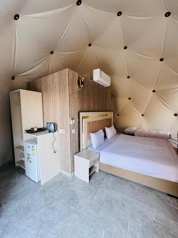 Bed in Shaheen Camp Wadi rum