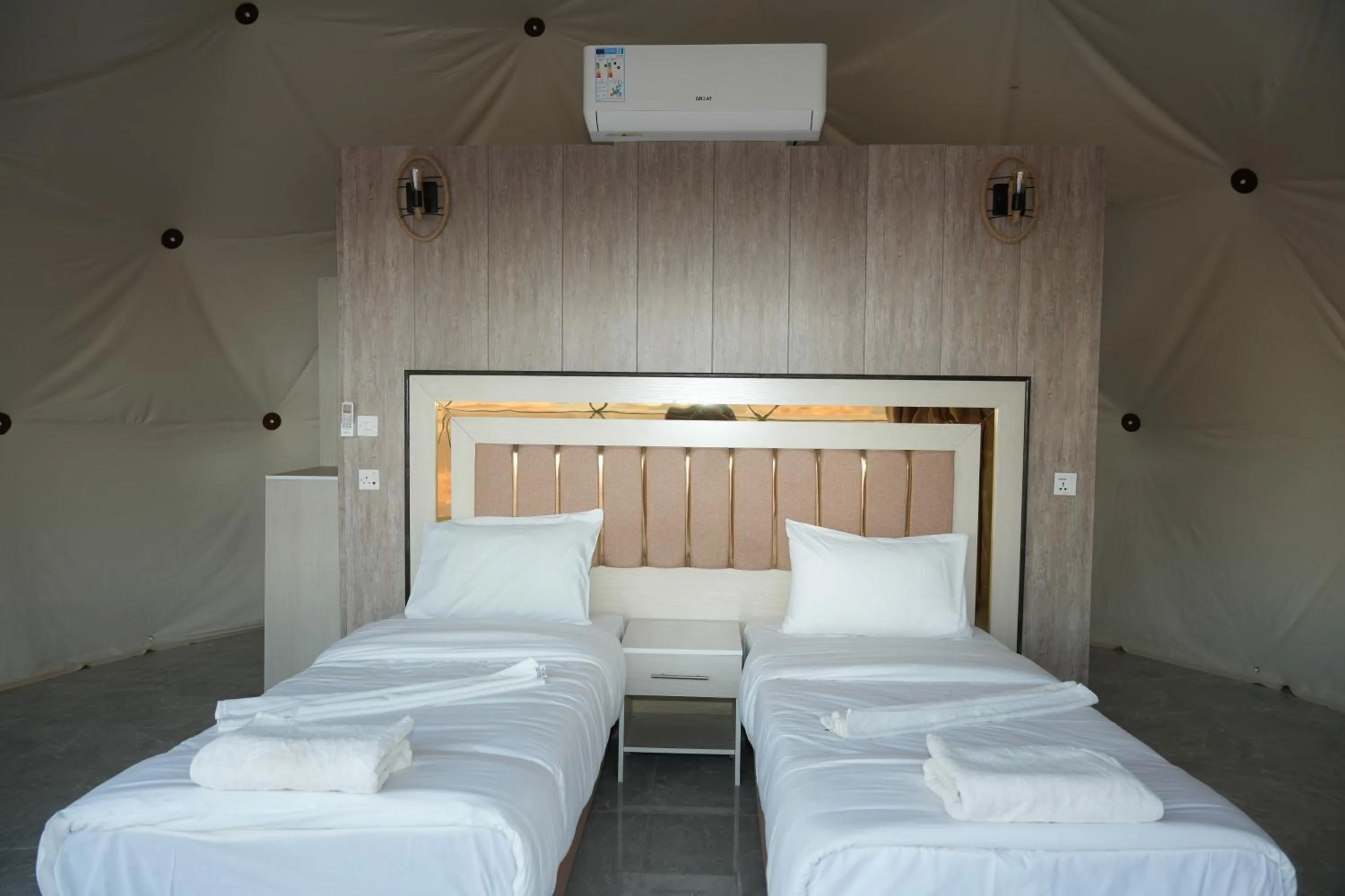 Bed in Shaheen Camp Wadi rum