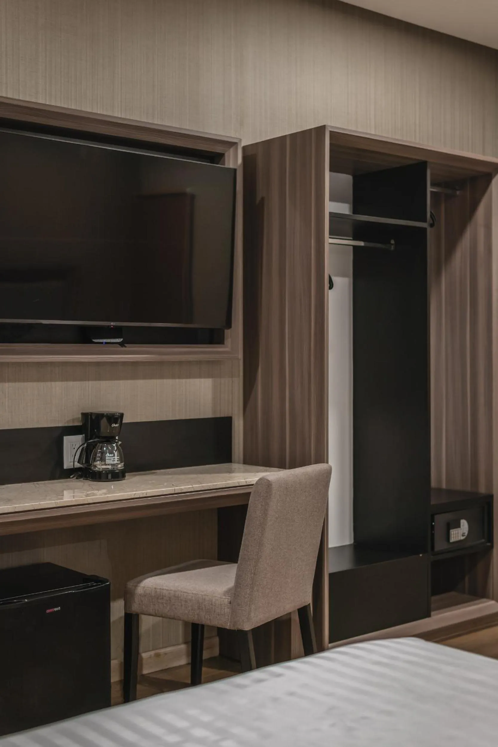 Photo of the whole room, Bed in Hotel Kavia Premium - Paseo Montejo