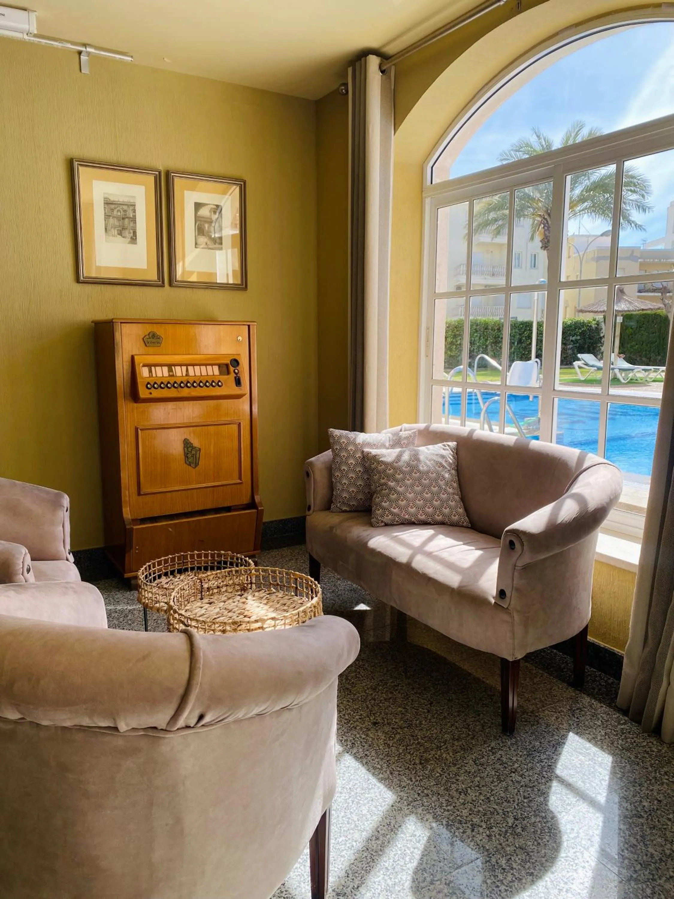 Communal lounge/ TV room in Hotel Caribe