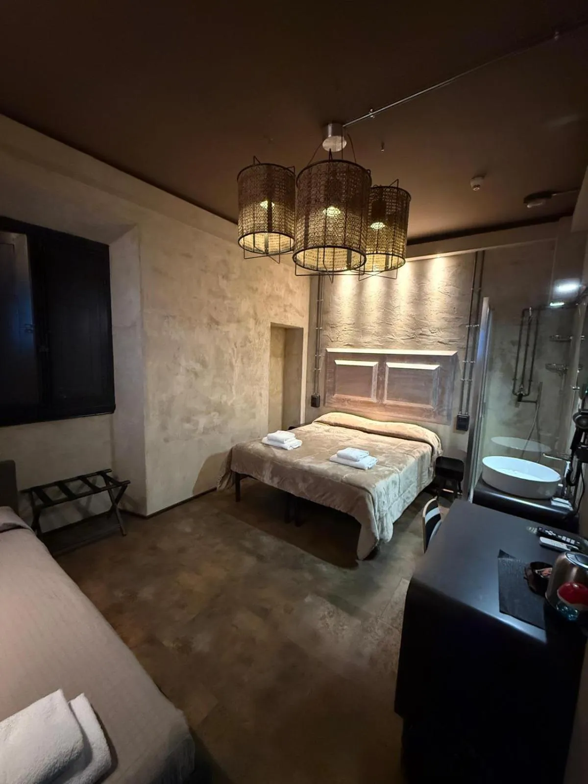 Bed in Hotel & Hostel 7