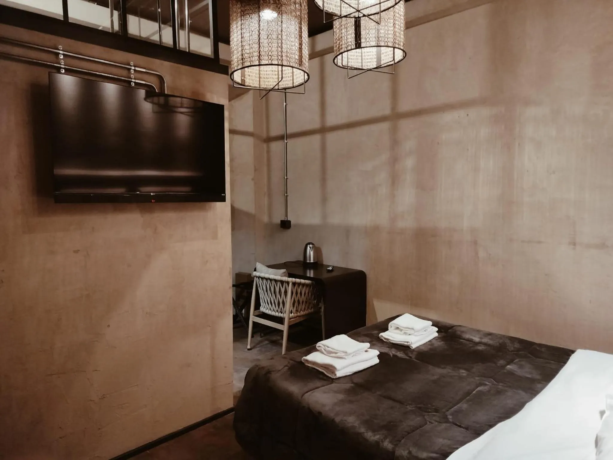 Bed in Hotel & Hostel 7