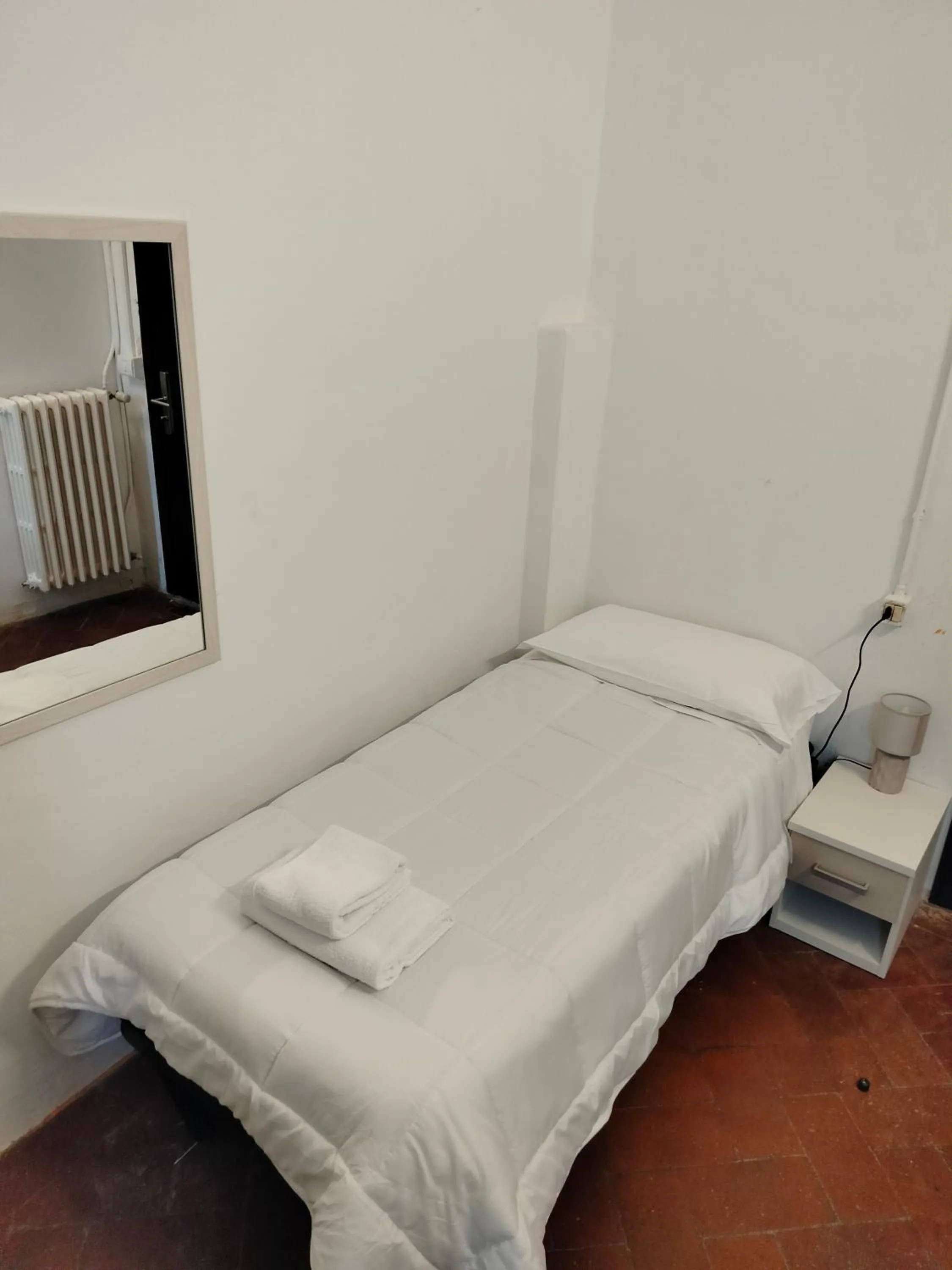 Bed in Hotel & Hostel 7