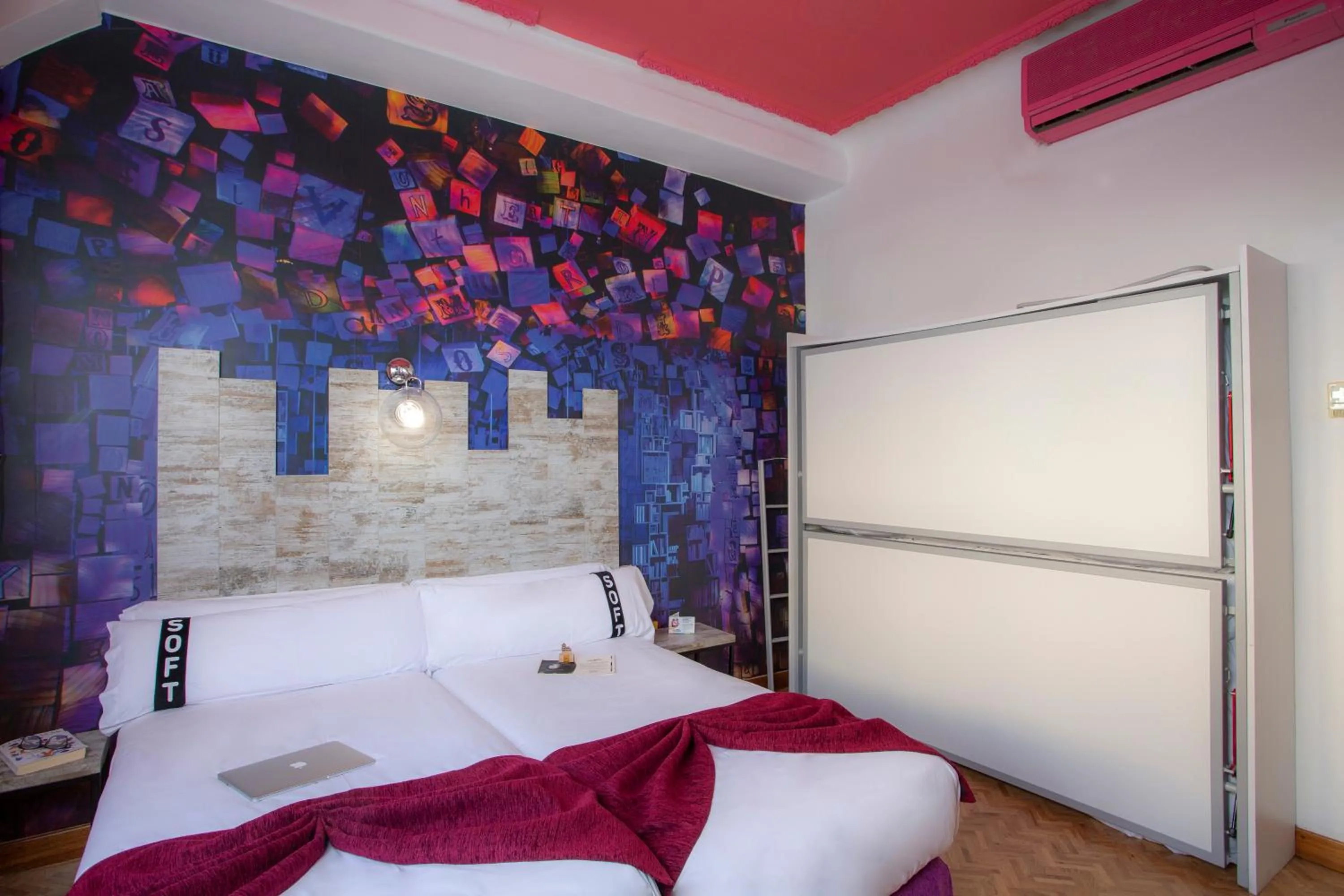 Bedroom, Bed in Casual del Teatro Madrid