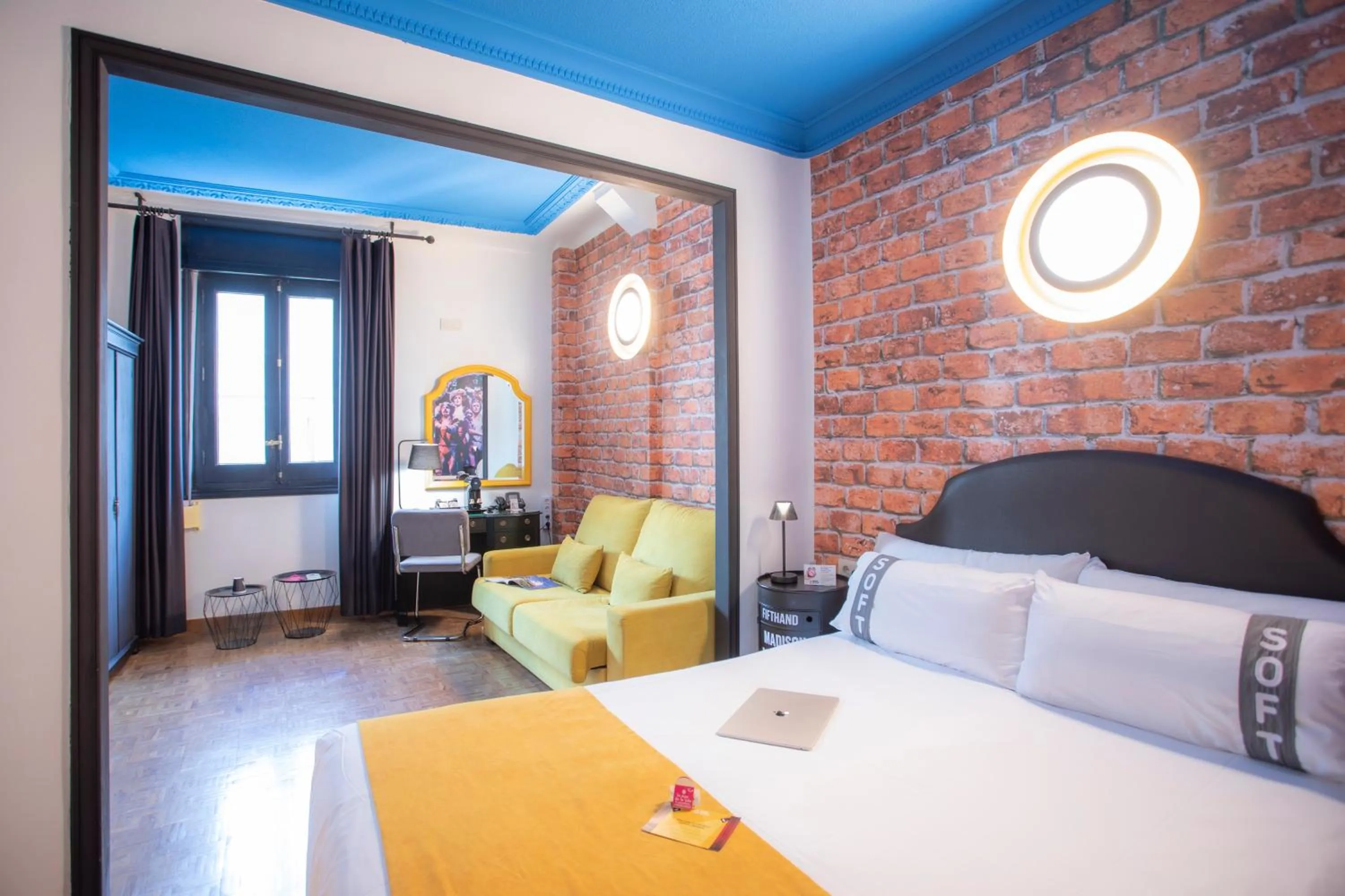 Bed in Casual del Teatro Madrid