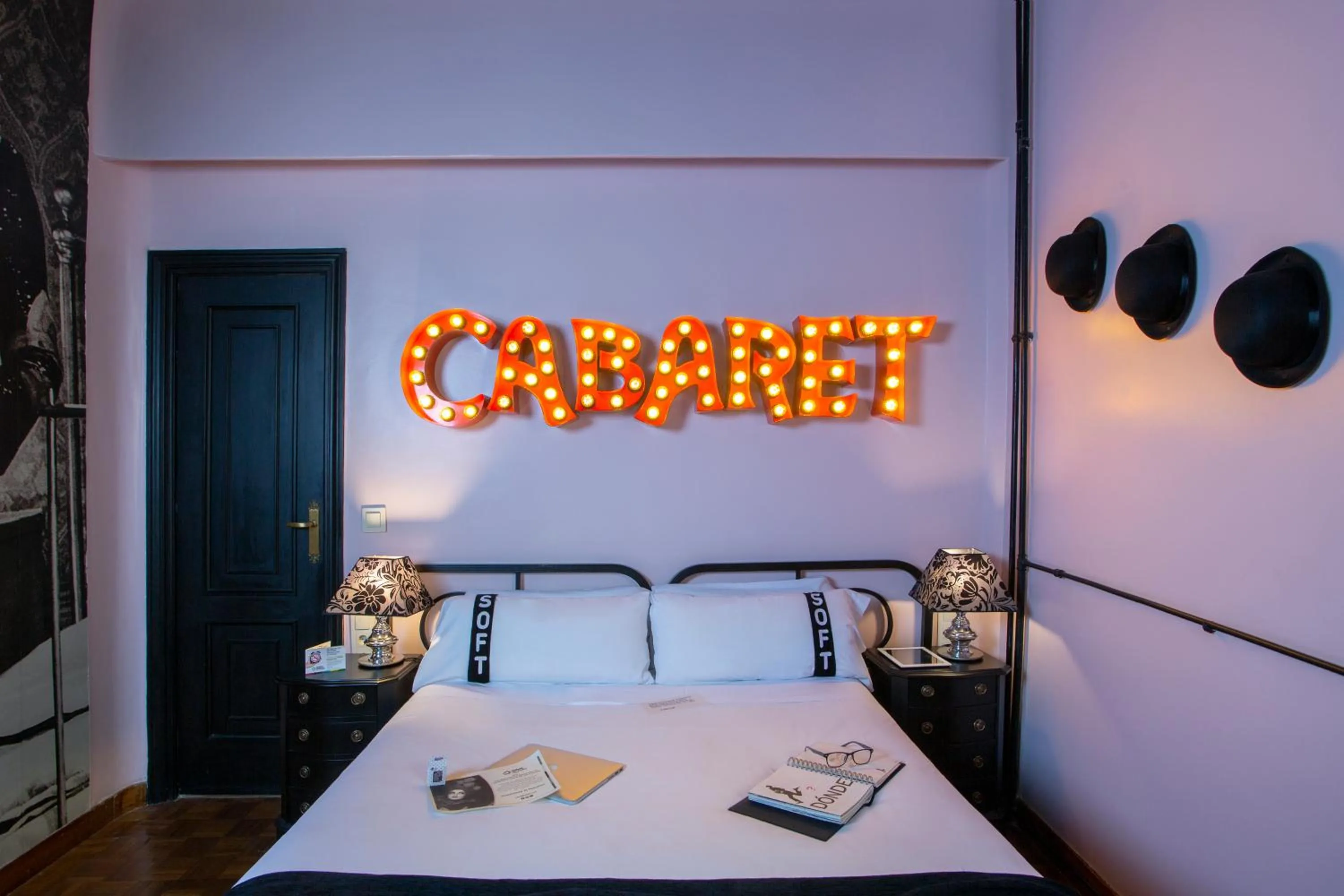 Bedroom, Bed in Casual del Teatro Madrid