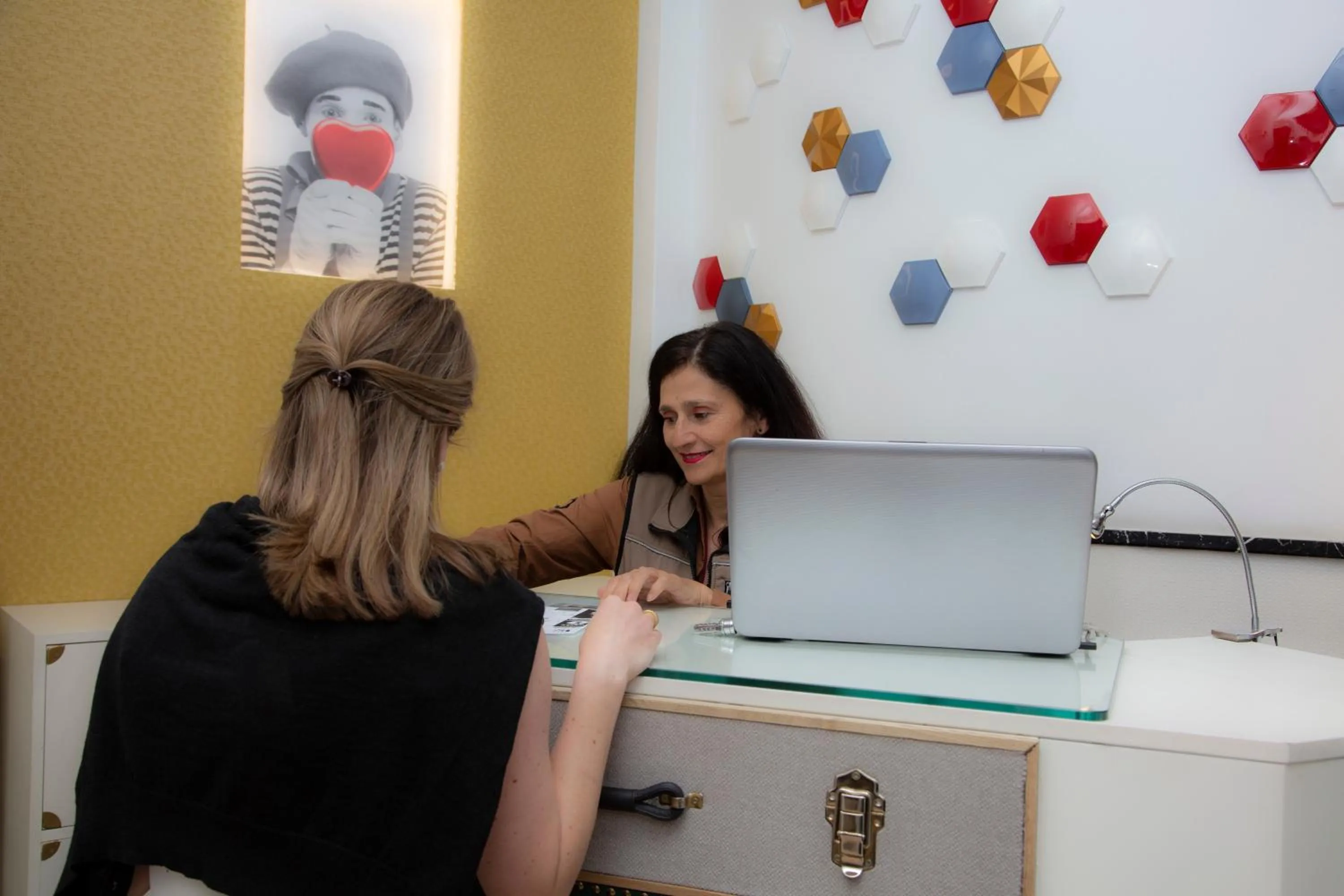 Lobby or reception in Casual del Teatro Madrid