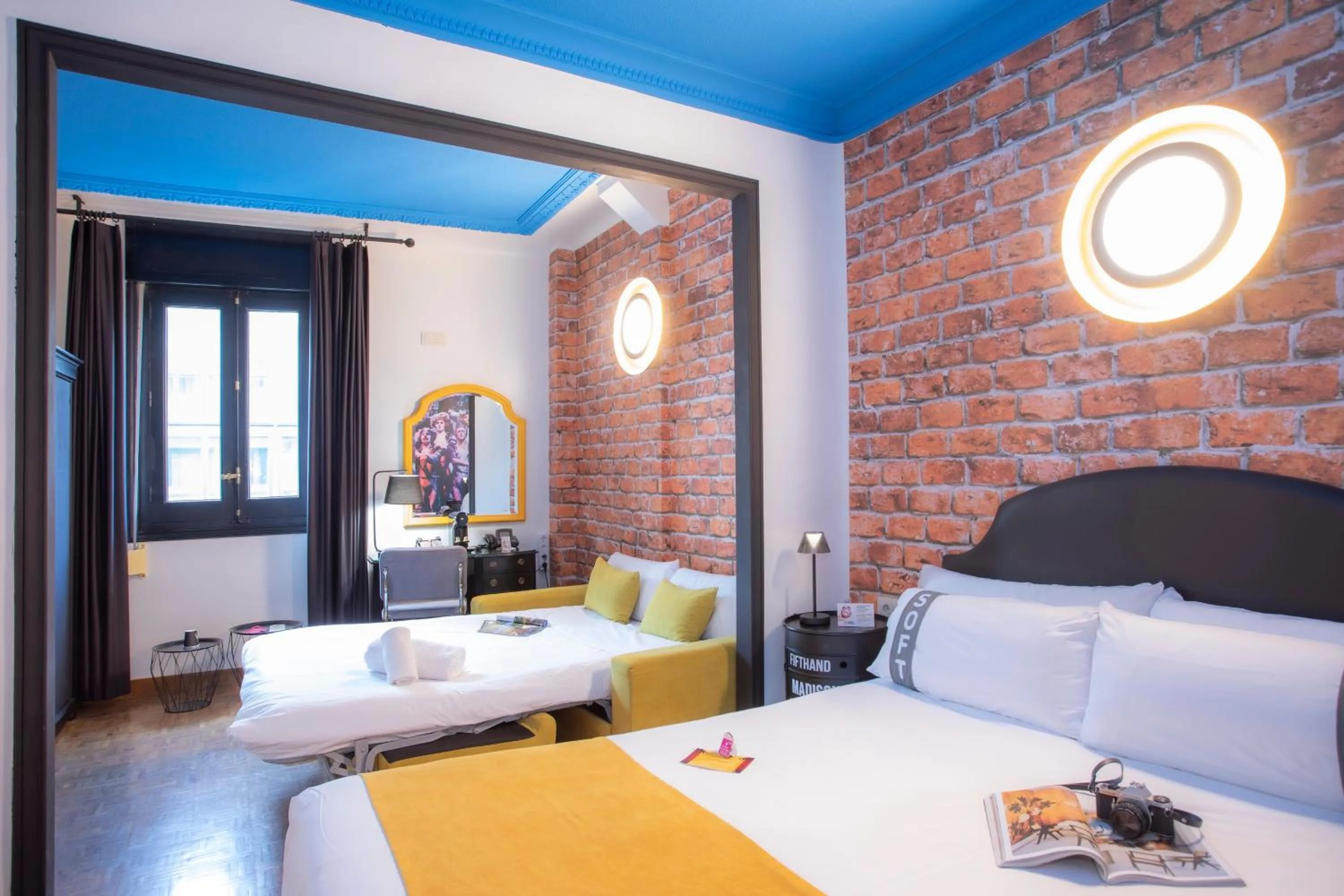 Bed in Casual del Teatro Madrid