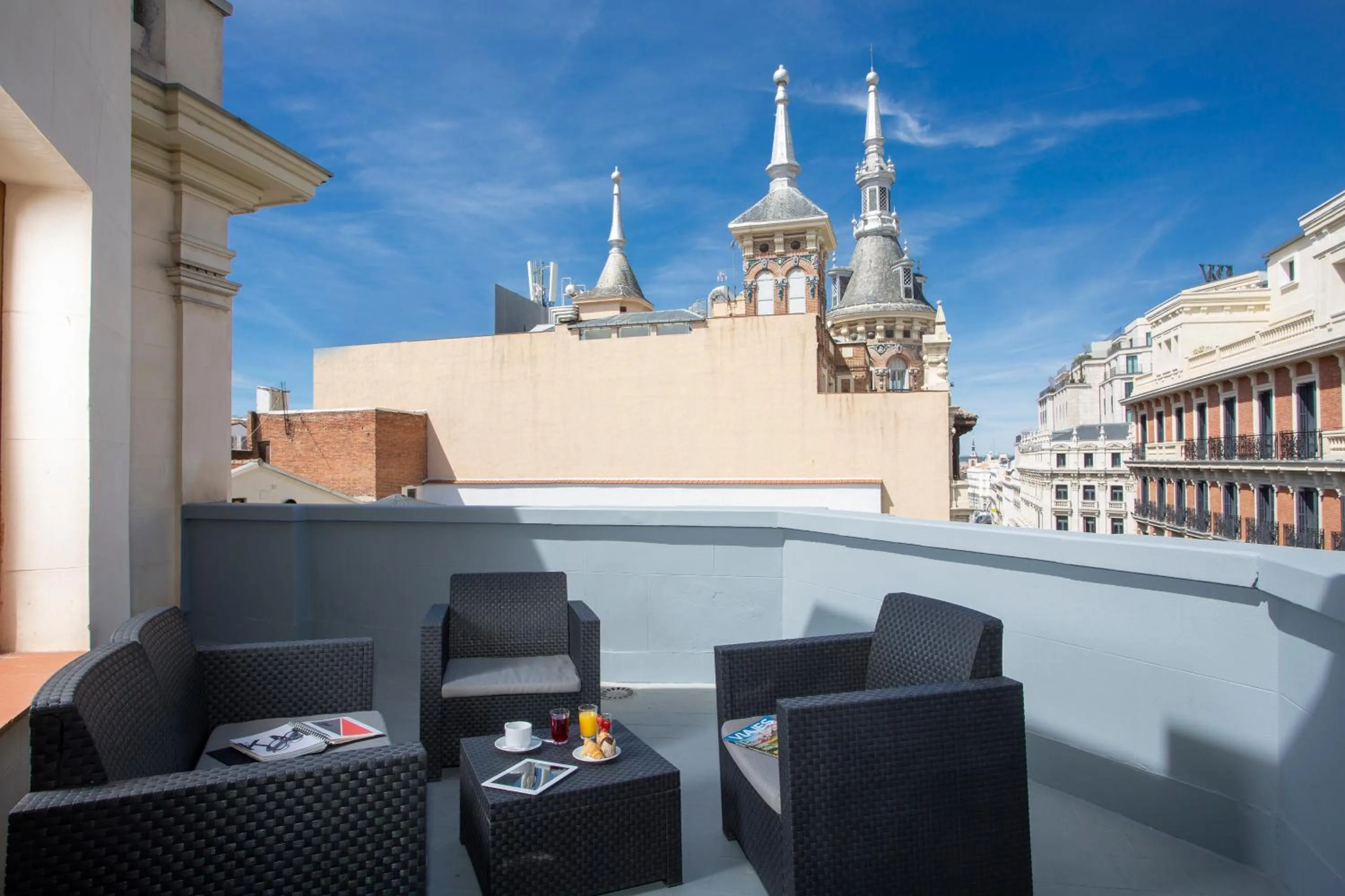 Balcony/Terrace in Casual del Teatro Madrid