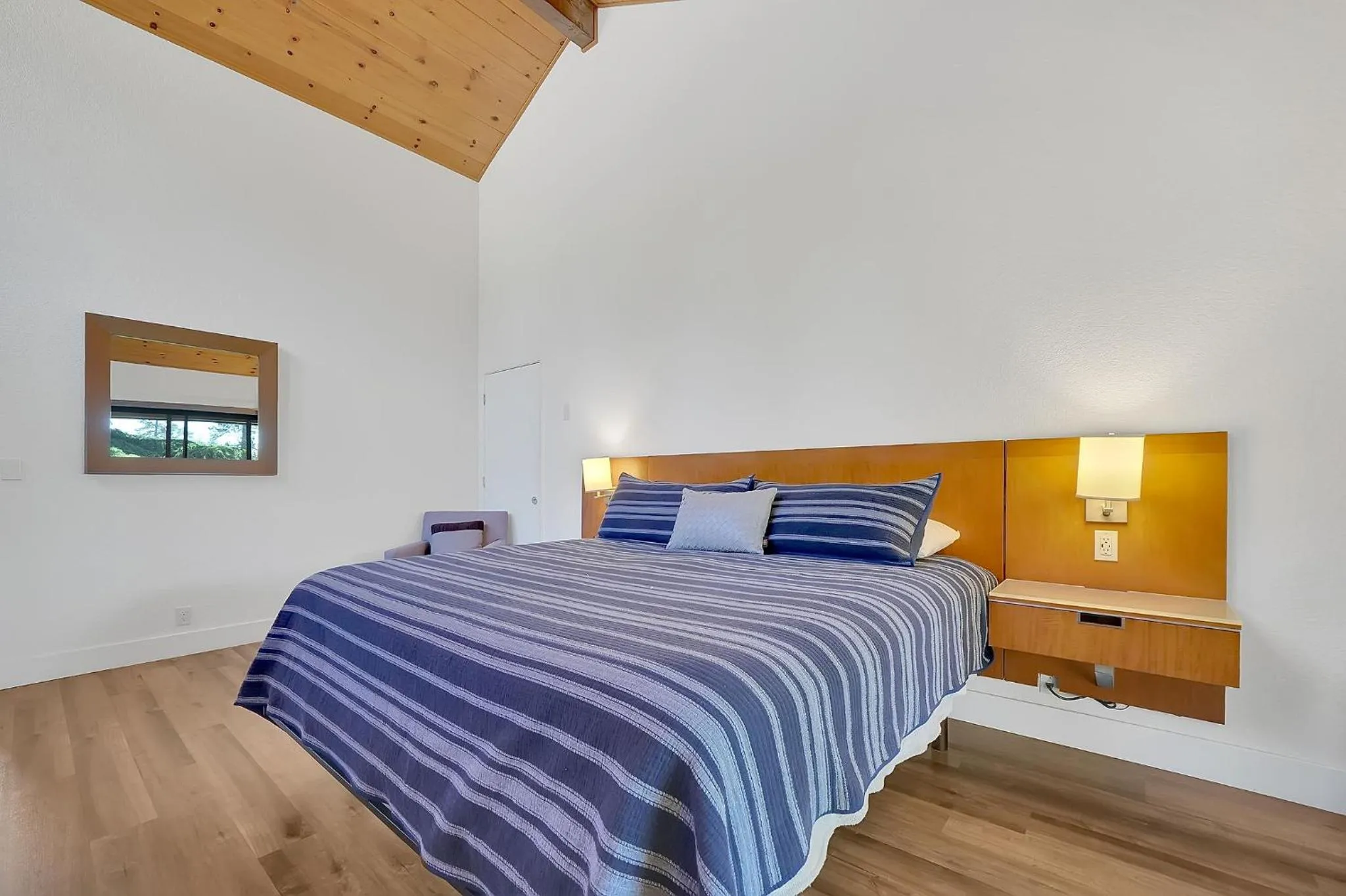 Bedroom, Bed in Amador Hotel