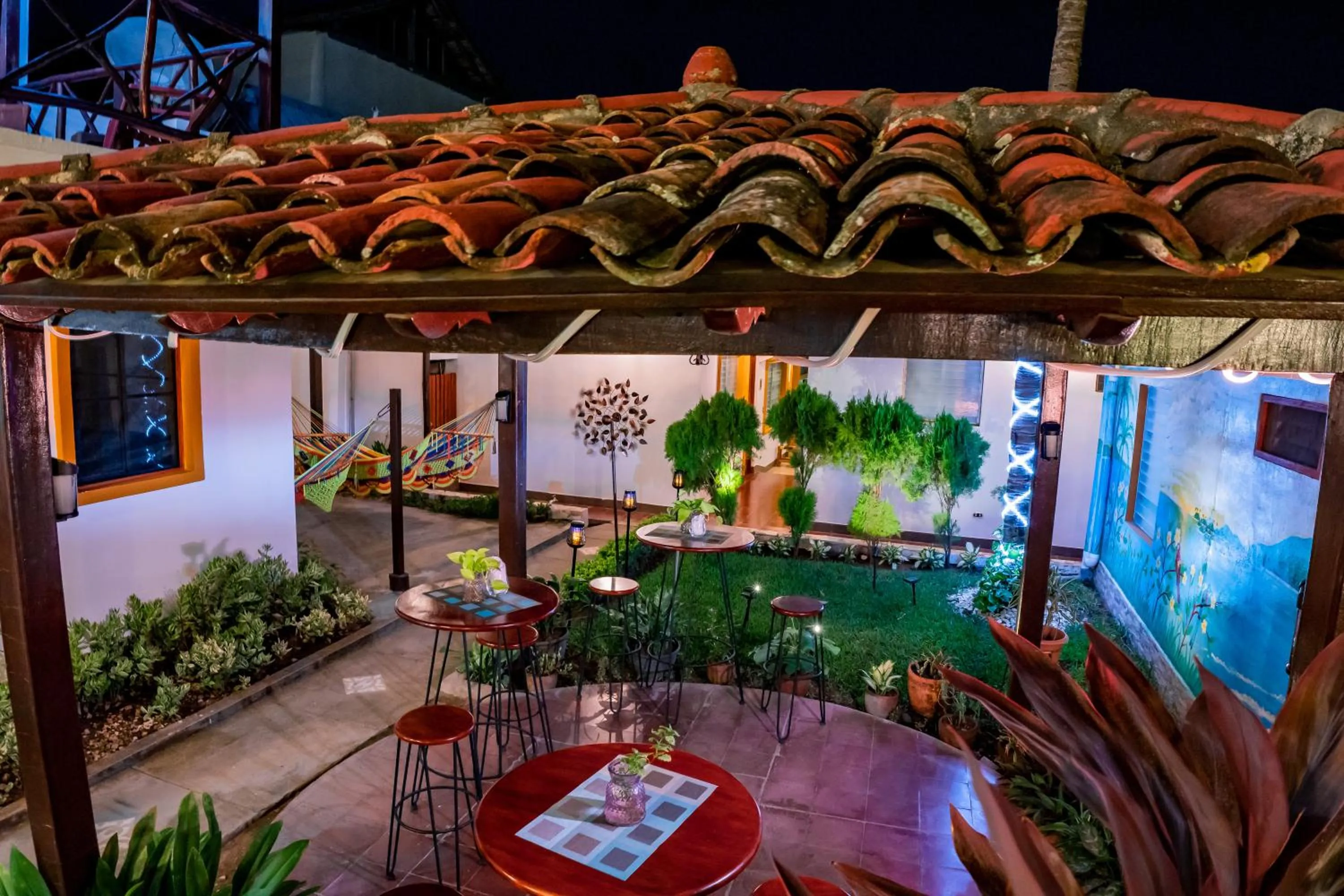 Night in Hotel Boutique Mosaico