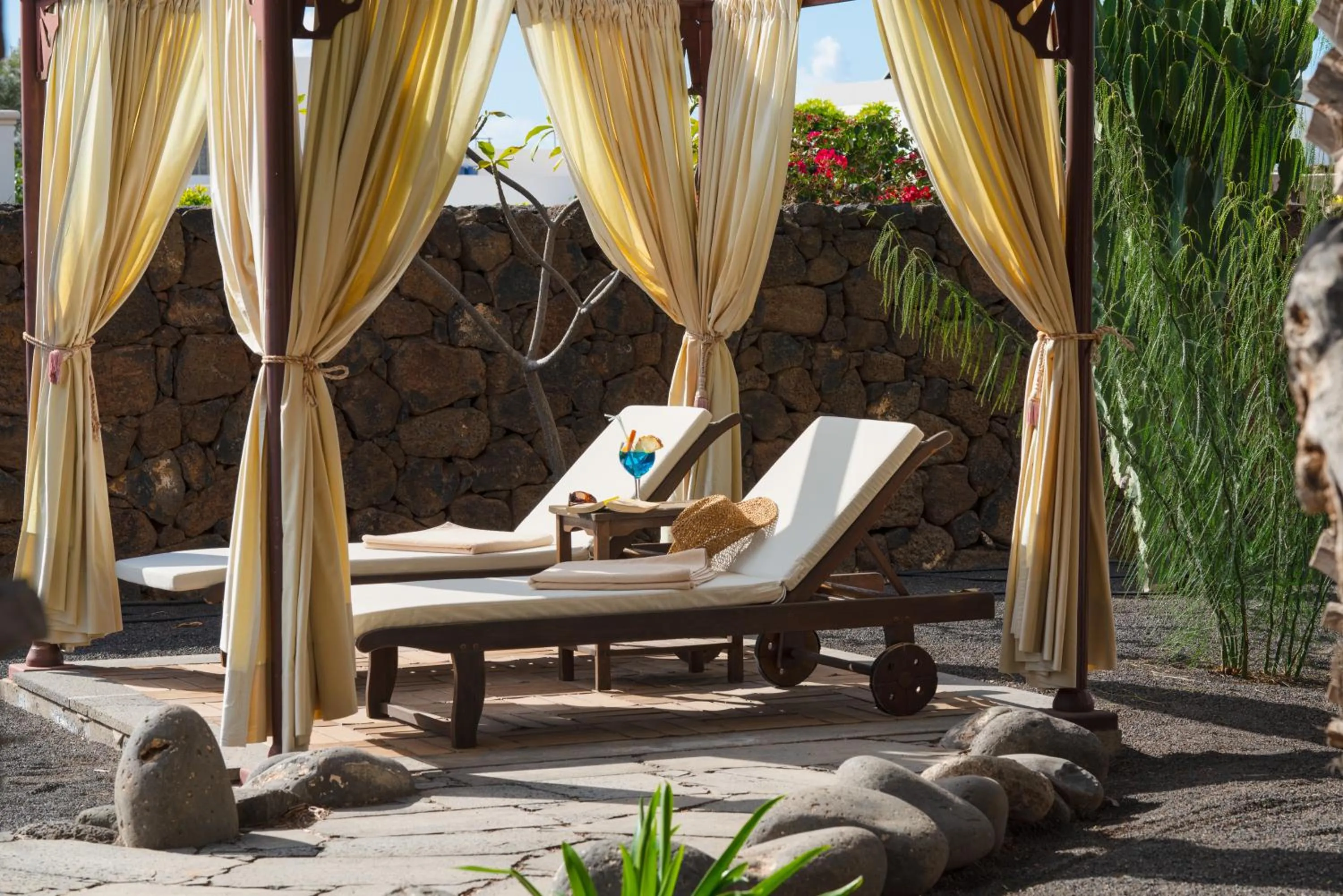 Swimming pool in Villa VIK - Hotel Boutique