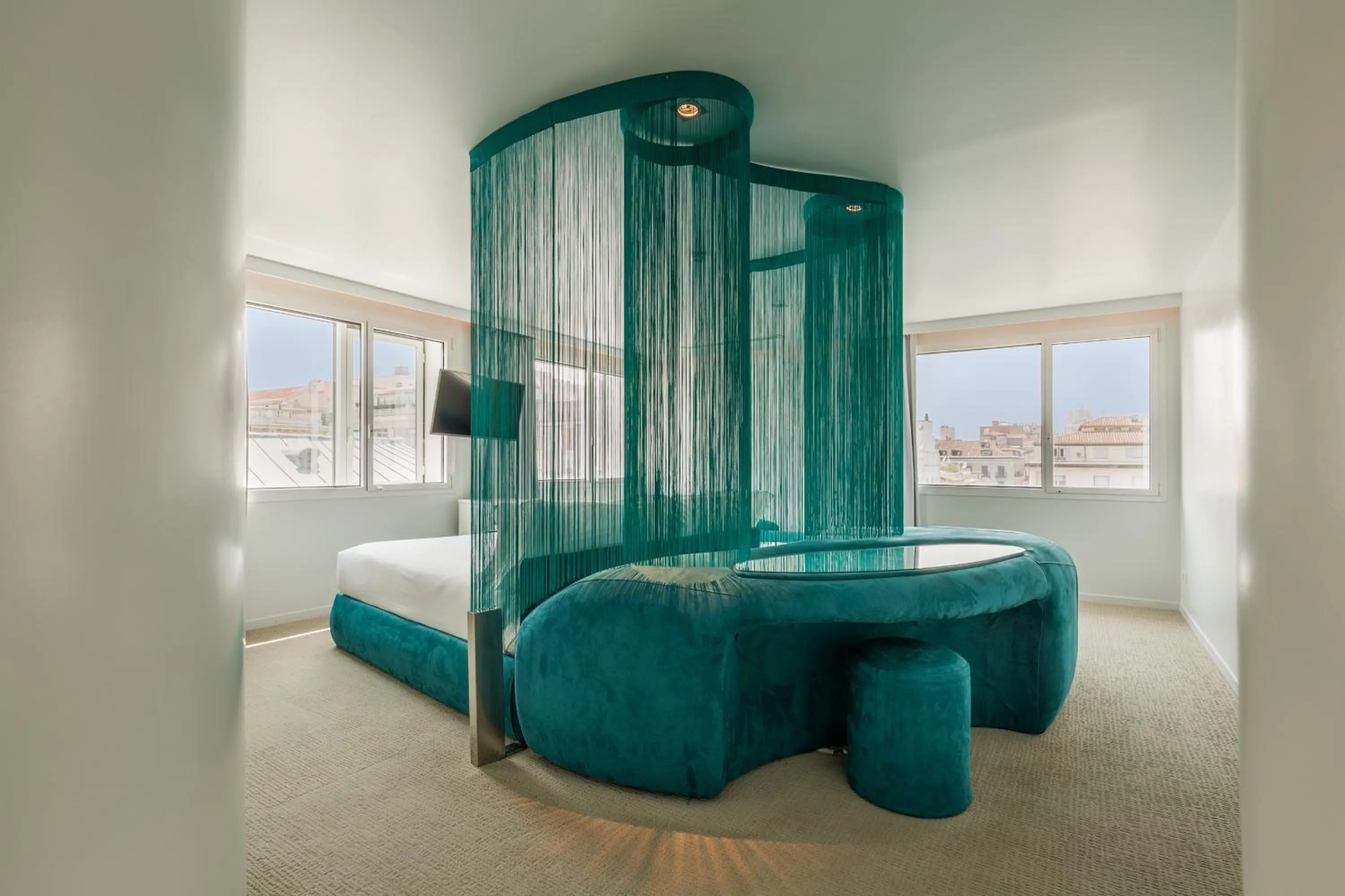 Photo of the whole room in Room Mate Oscar, Madrid