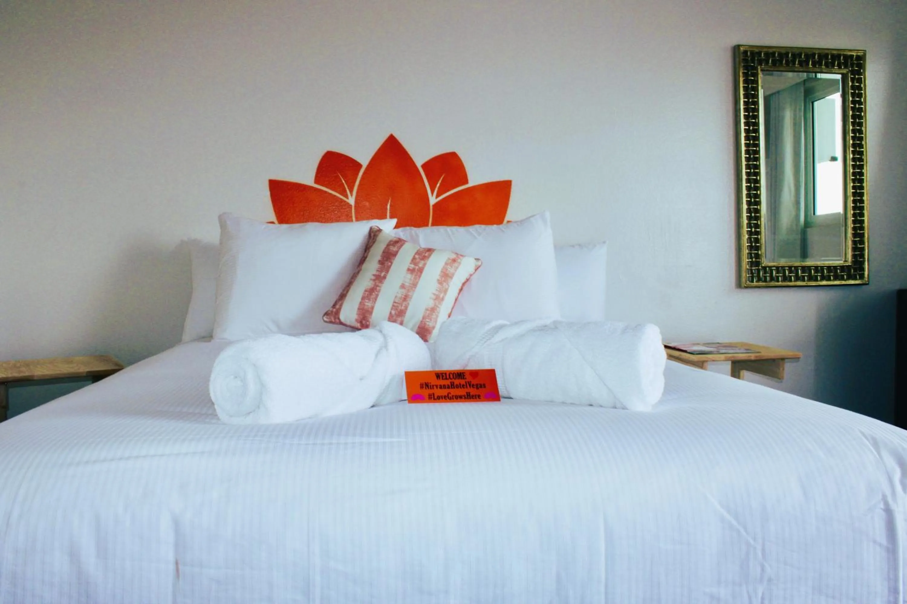 Bedroom, Bed in Nirvana Hotel