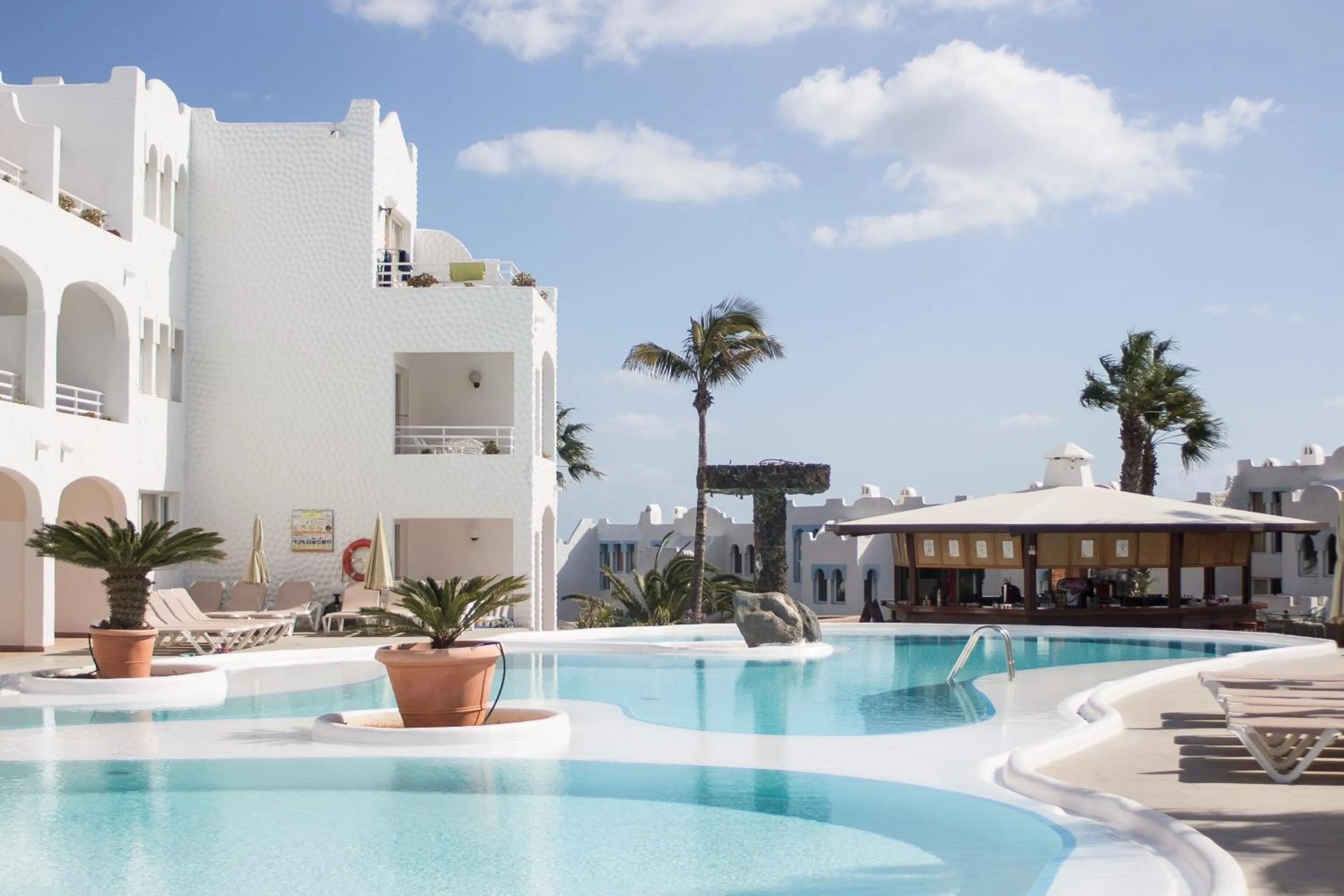 Swimming pool in Sotavento Beach Club