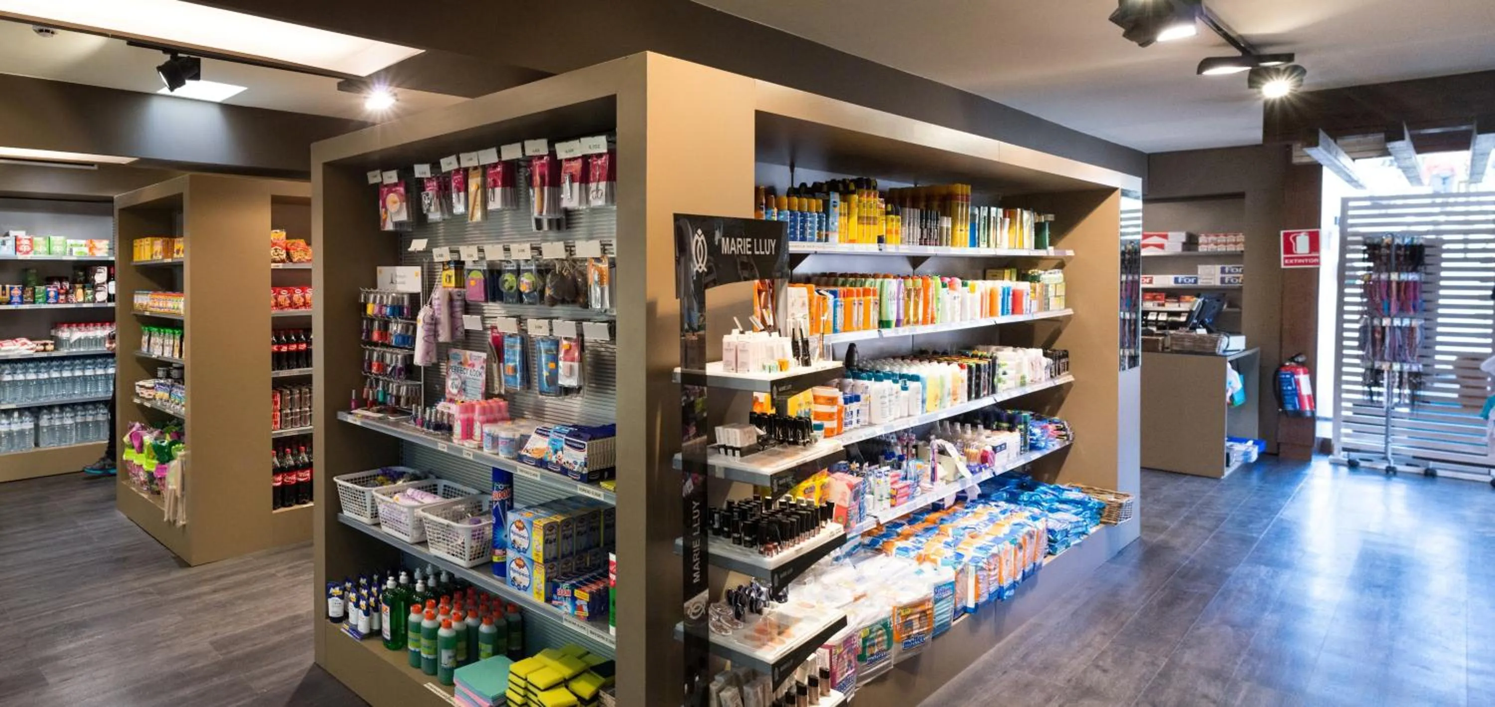 On-site shops in Sotavento Beach Club