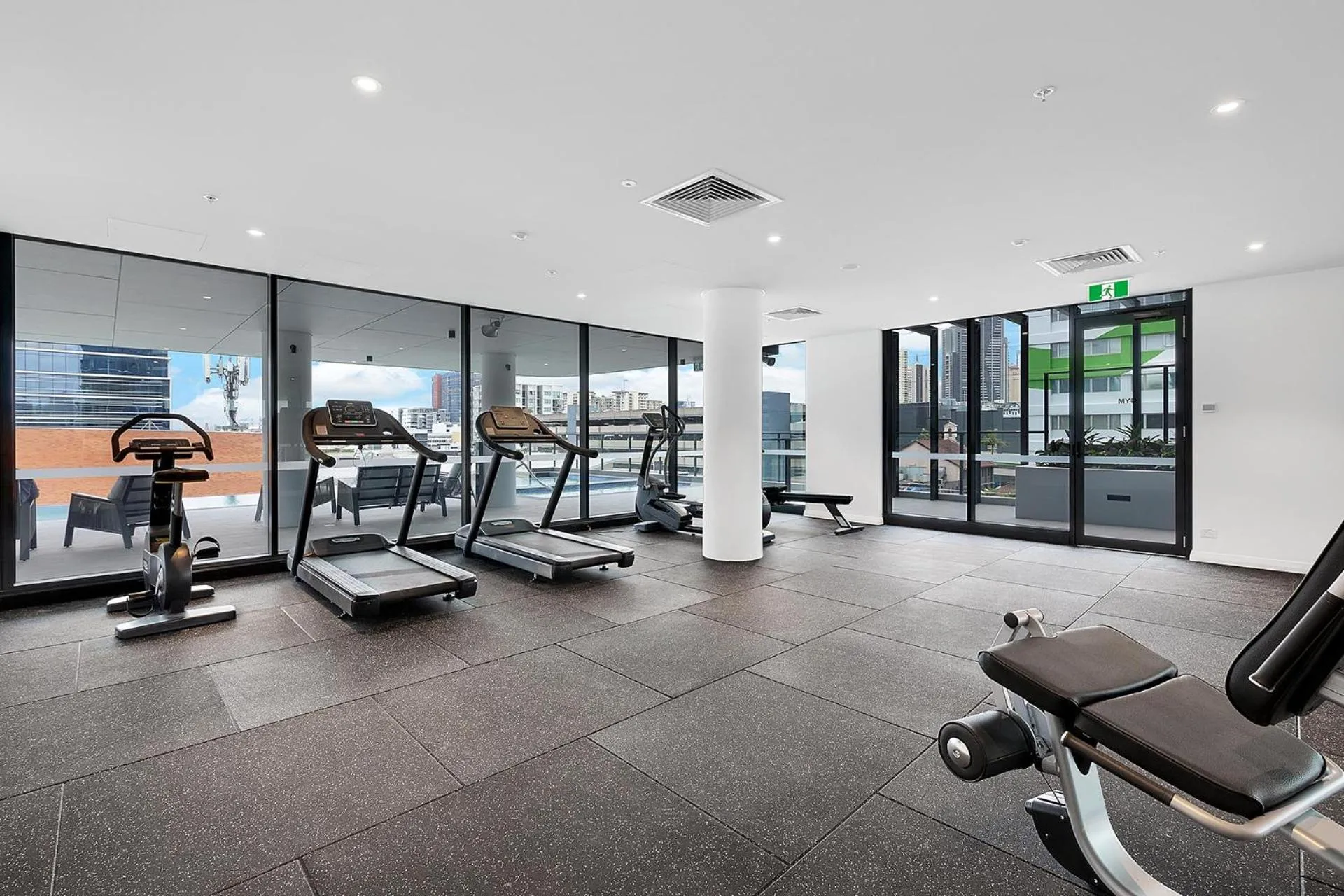Fitness centre/facilities in Kooii Apartments