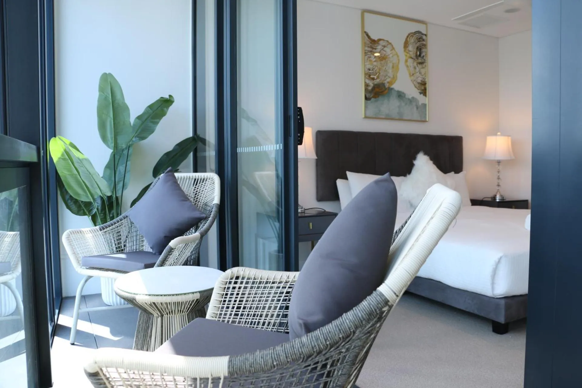 Balcony/Terrace, Bed in Kooii Apartments