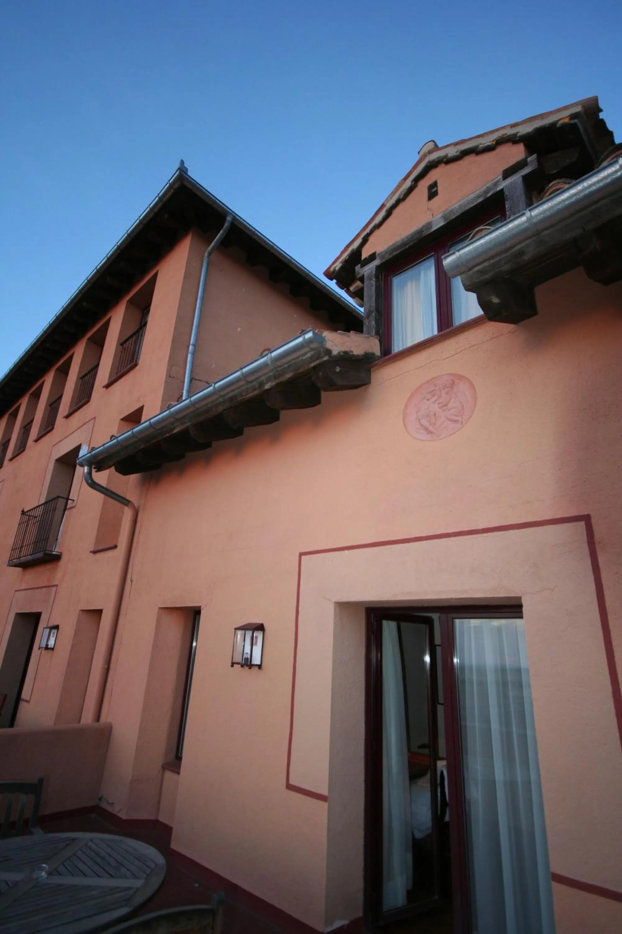 Property building in Hotel El Rancho