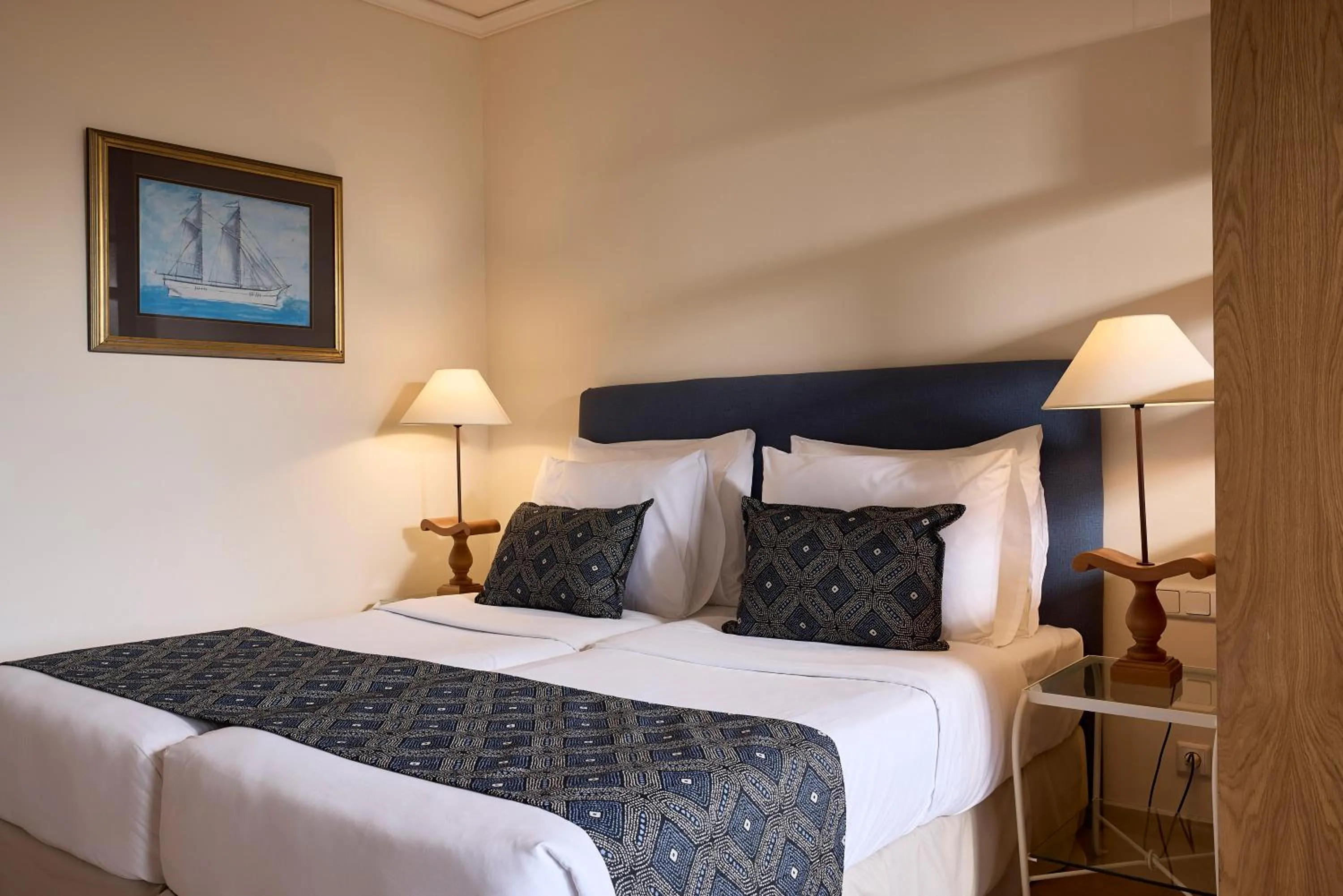 Bedroom, Bed in Aquila Rithymna Beach