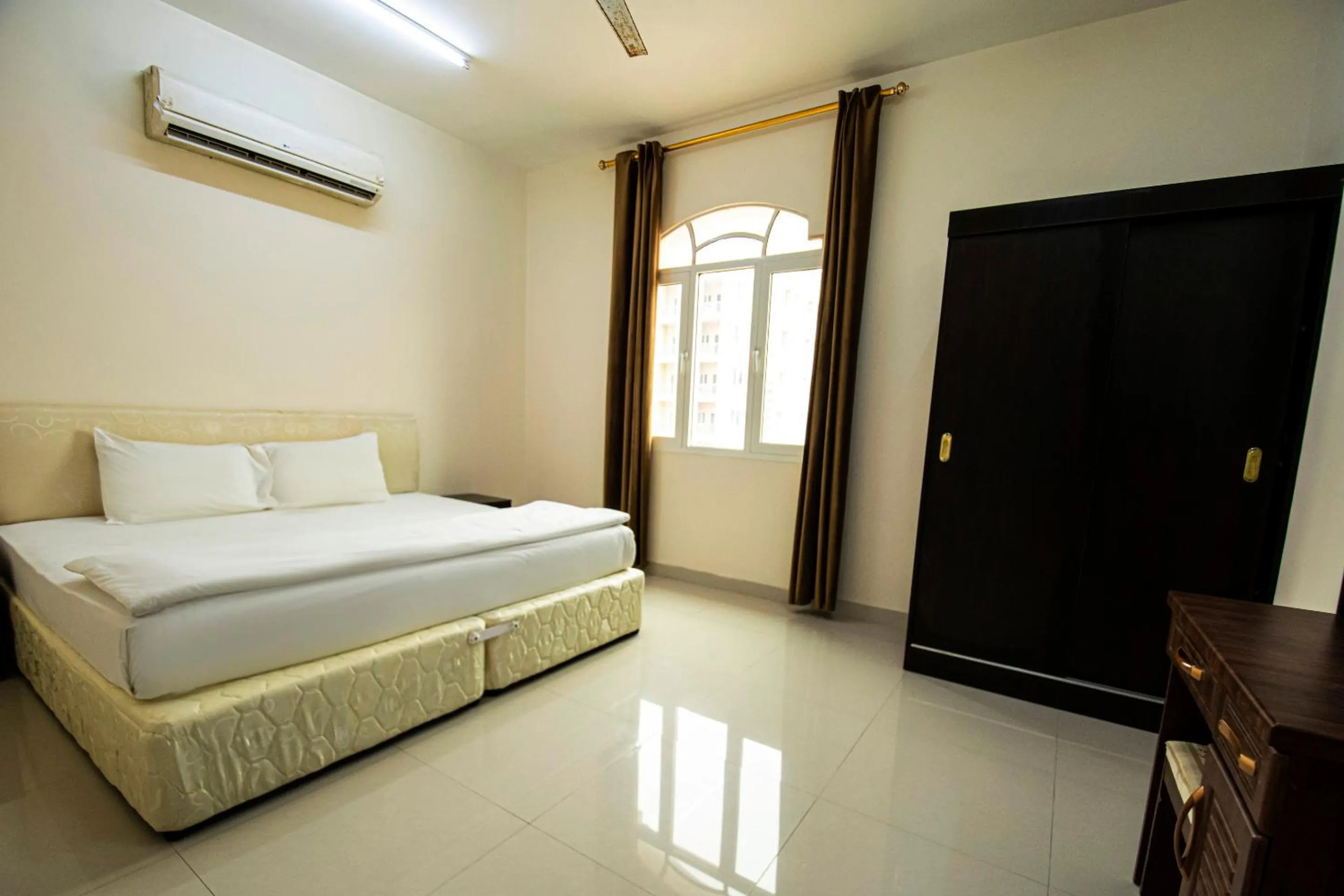 Bedroom, Bed in Super OYO 146 Jandul Salalah Furnished Apartment