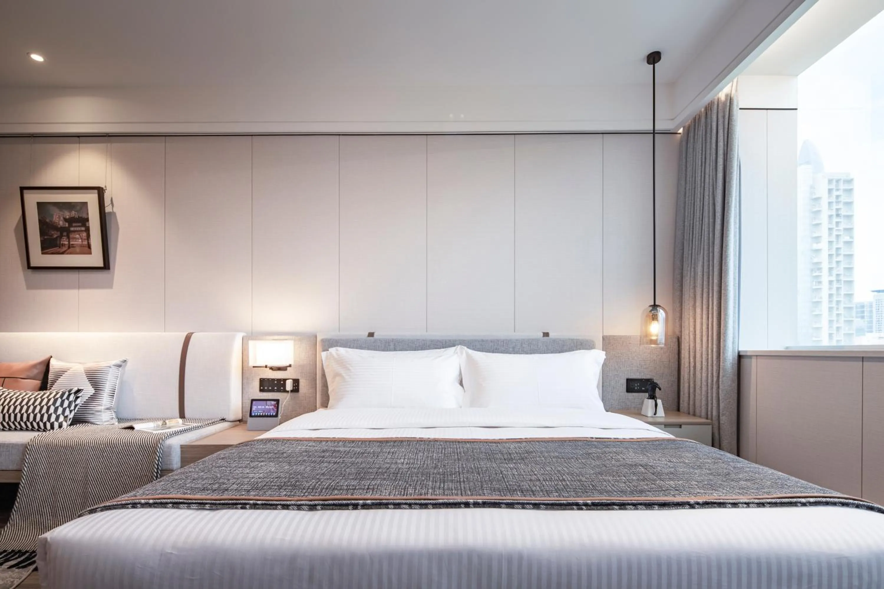 Bed in CM Serviced Apartment Shenzhen Dongmen