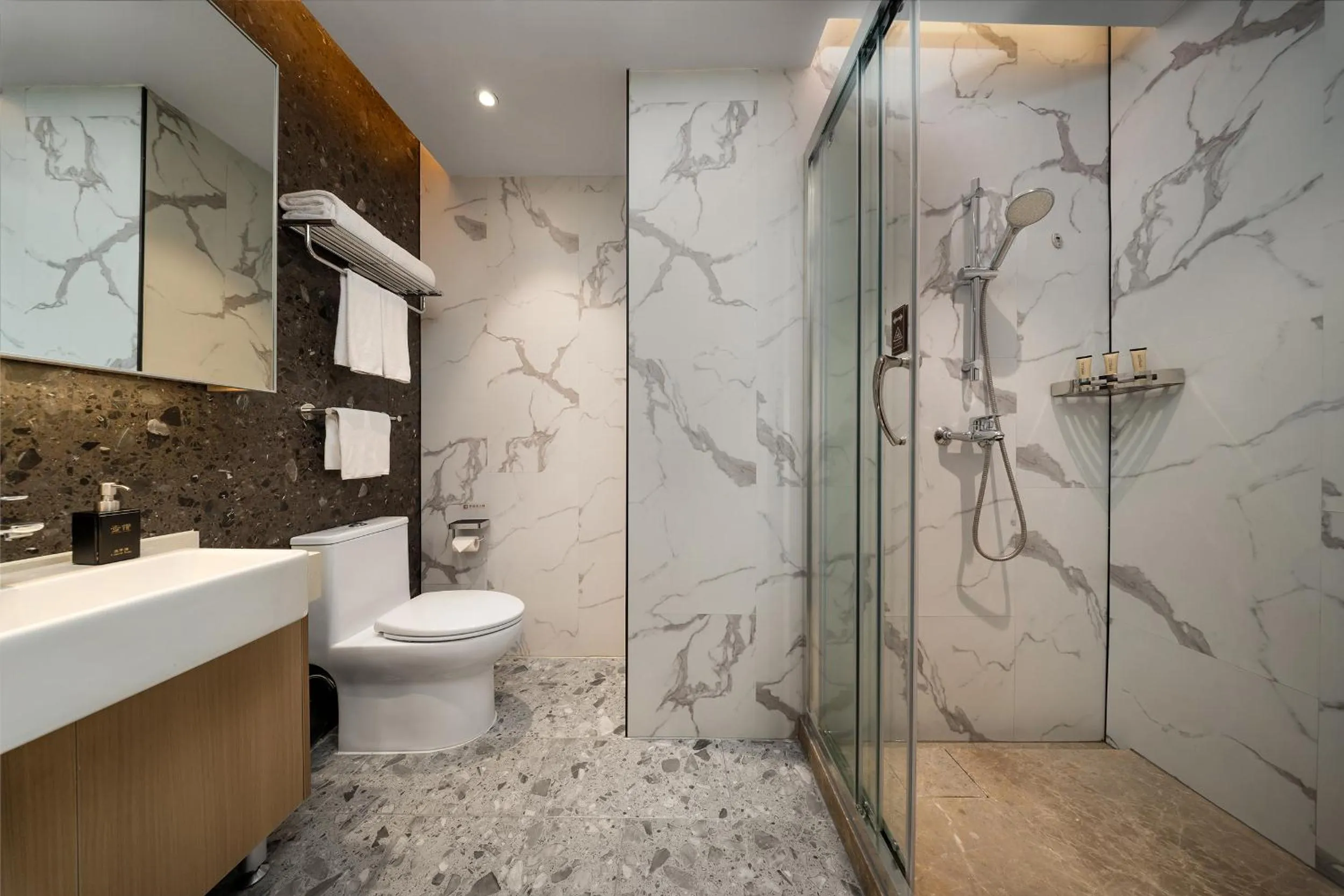 CM Serviced Apartment Shenzhen Dongmen