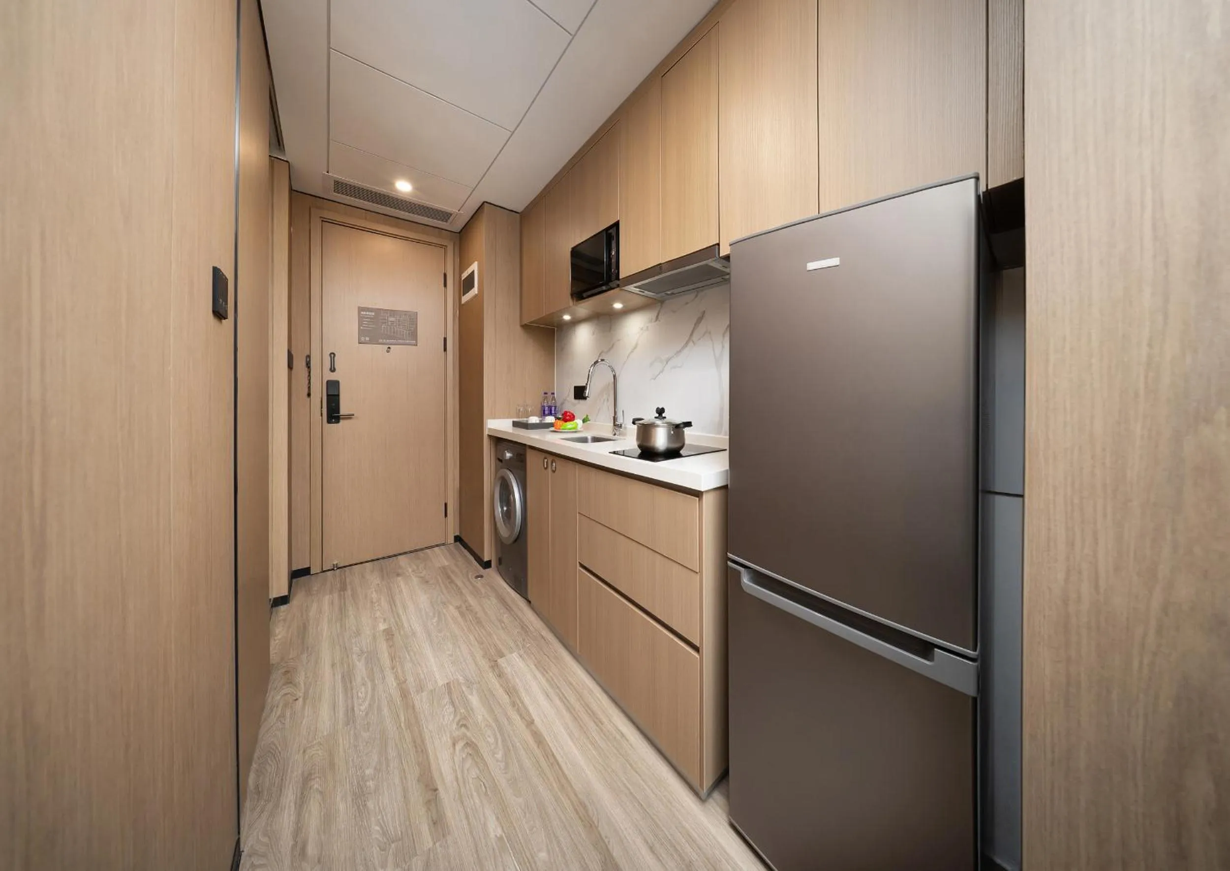 CM Serviced Apartment Shenzhen Dongmen