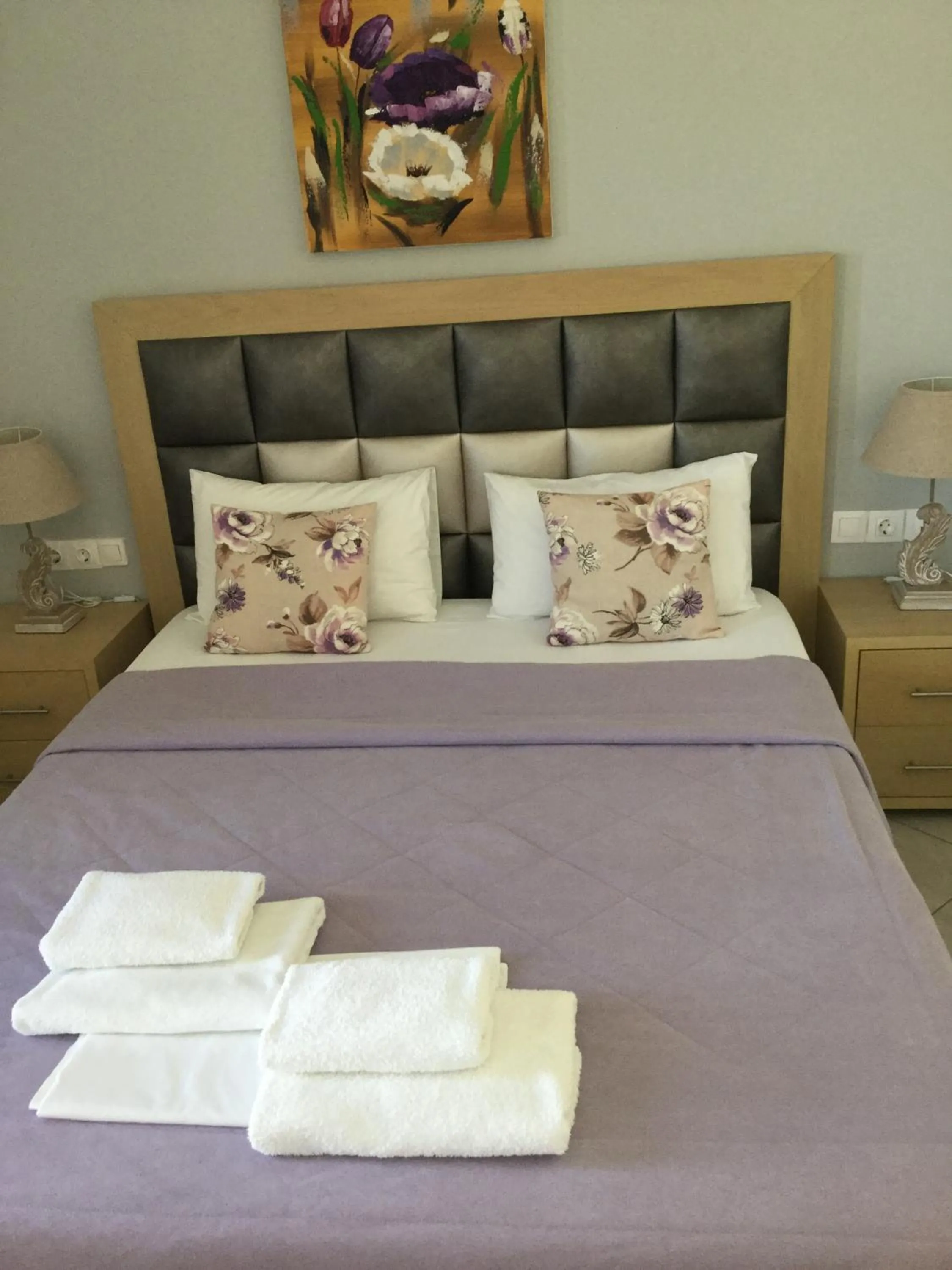 Bed in Rita's Place Hotel