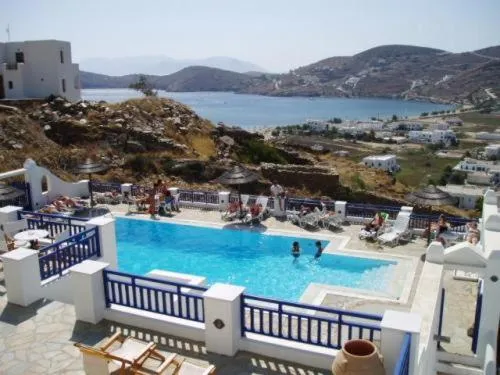 Area and facilities in Rita's Place Hotel