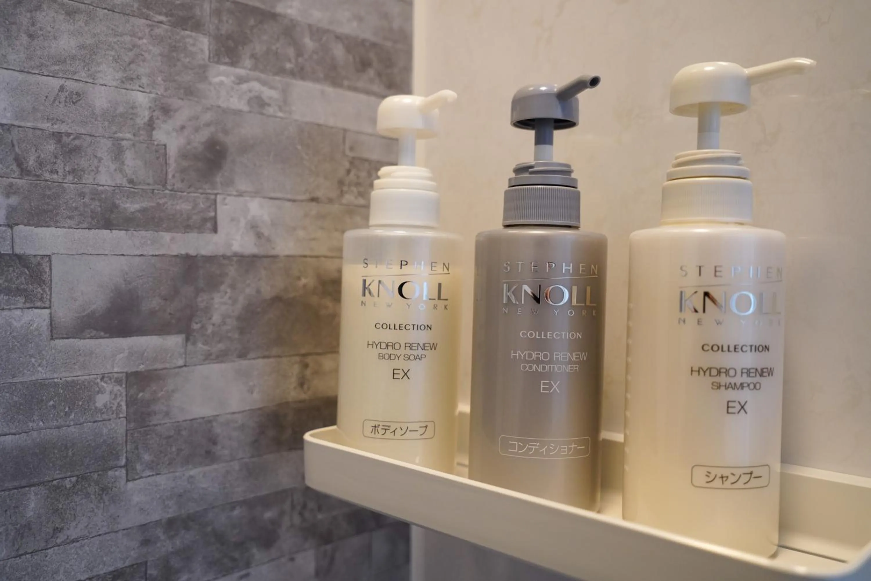 Shower in Hakodate MOTOMACHI guesthouse