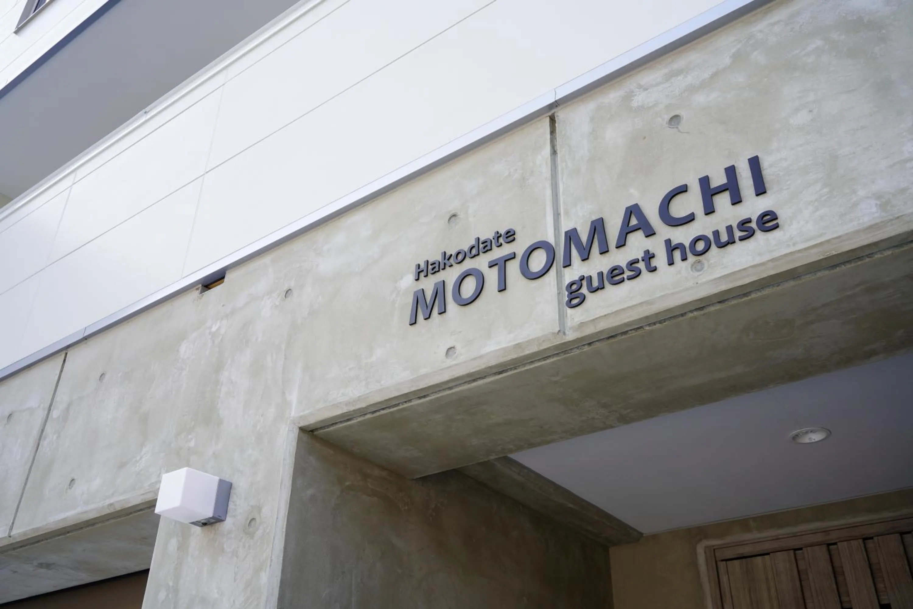 Facade/entrance in Hakodate MOTOMACHI guesthouse