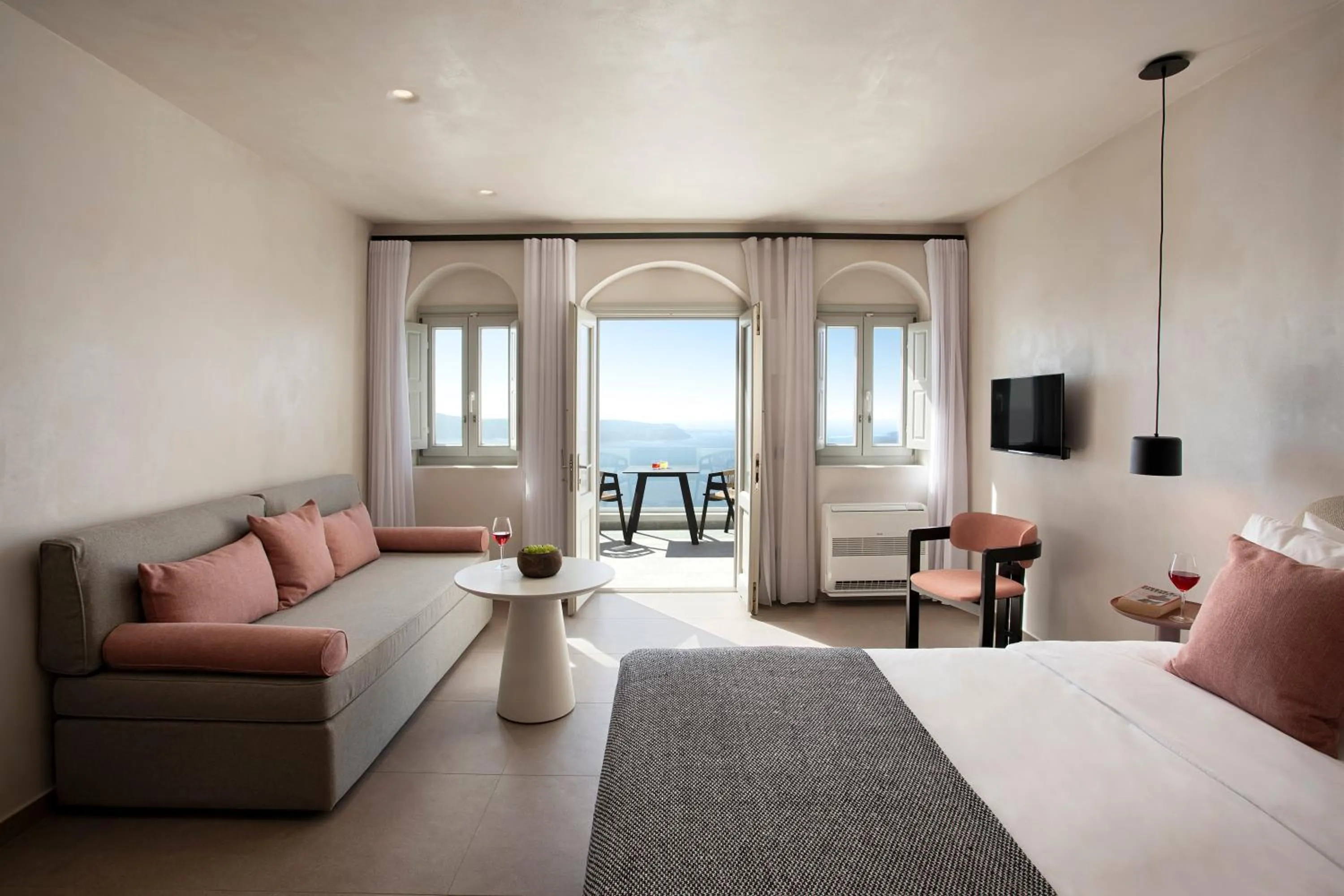 Bed in Andromeda Villas & Spa Resort