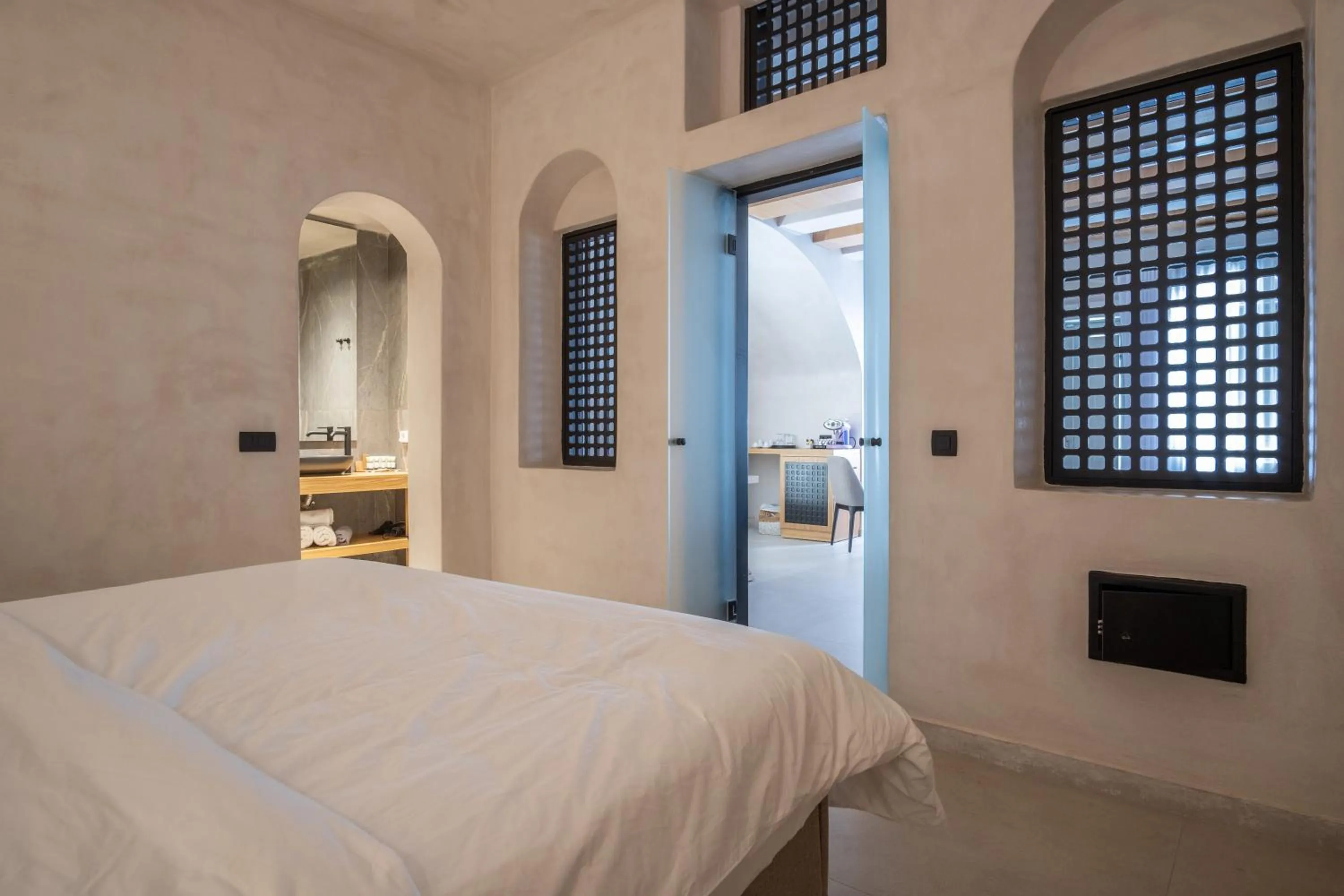 Bed in Andromeda Villas & Spa Resort