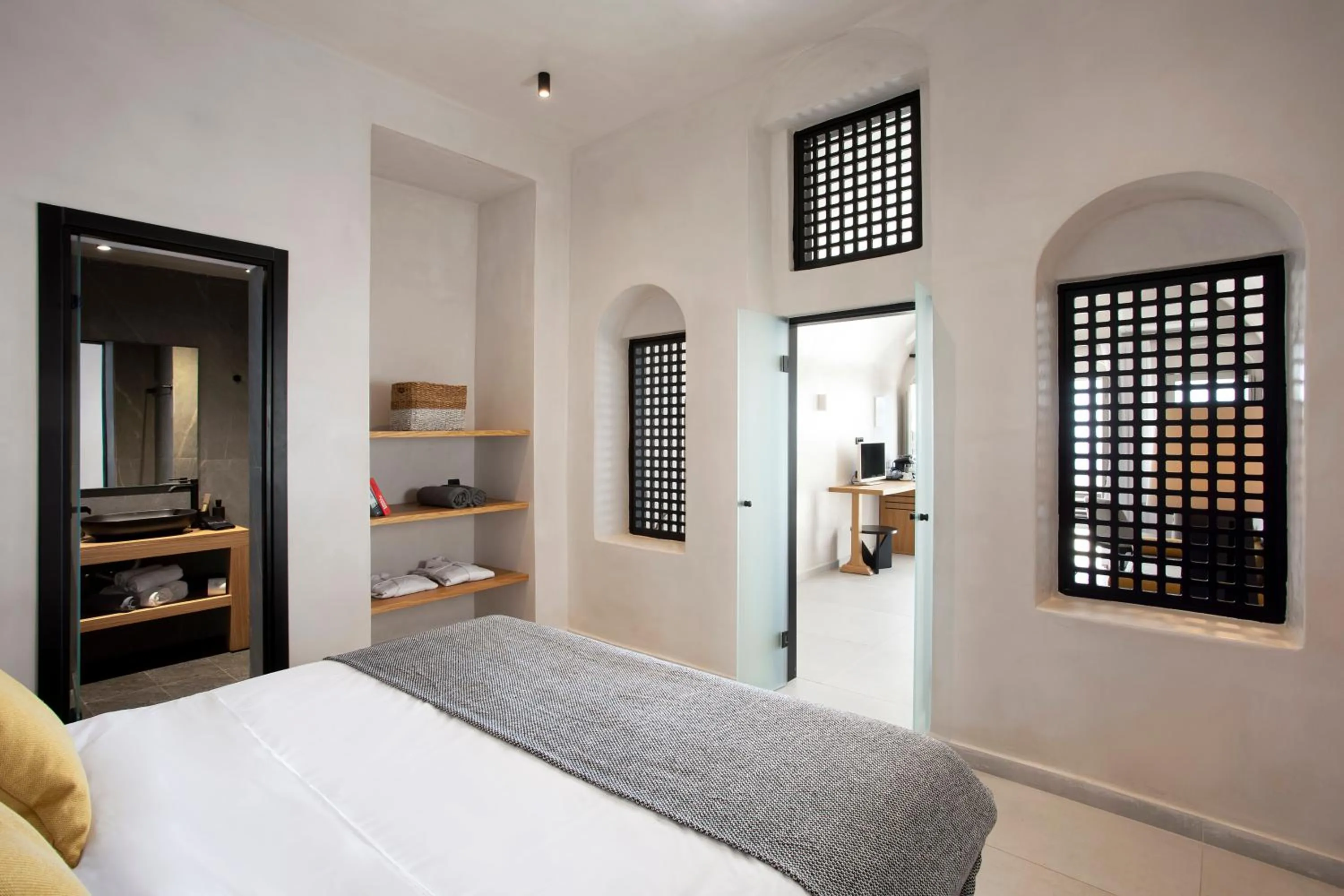 Bed in Andromeda Villas & Spa Resort