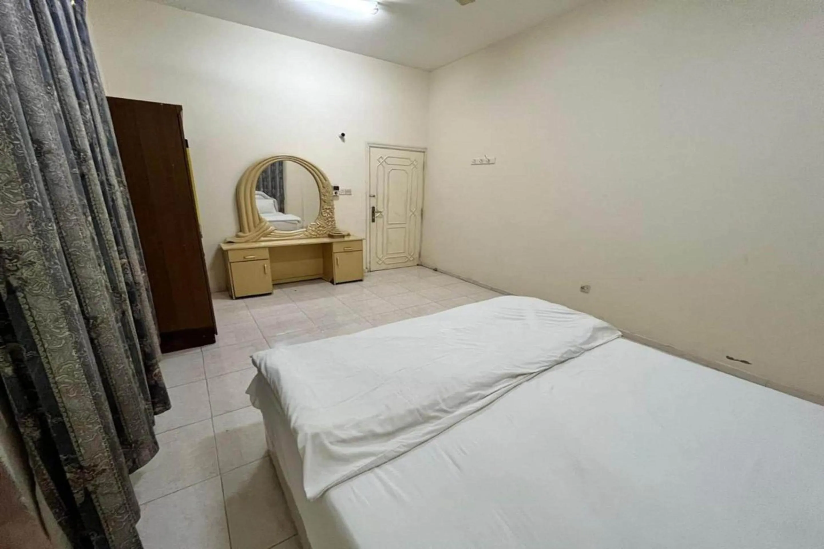 Bedroom, Bed in Super OYO 149 Bait Al Ghubaira Furnished Flat