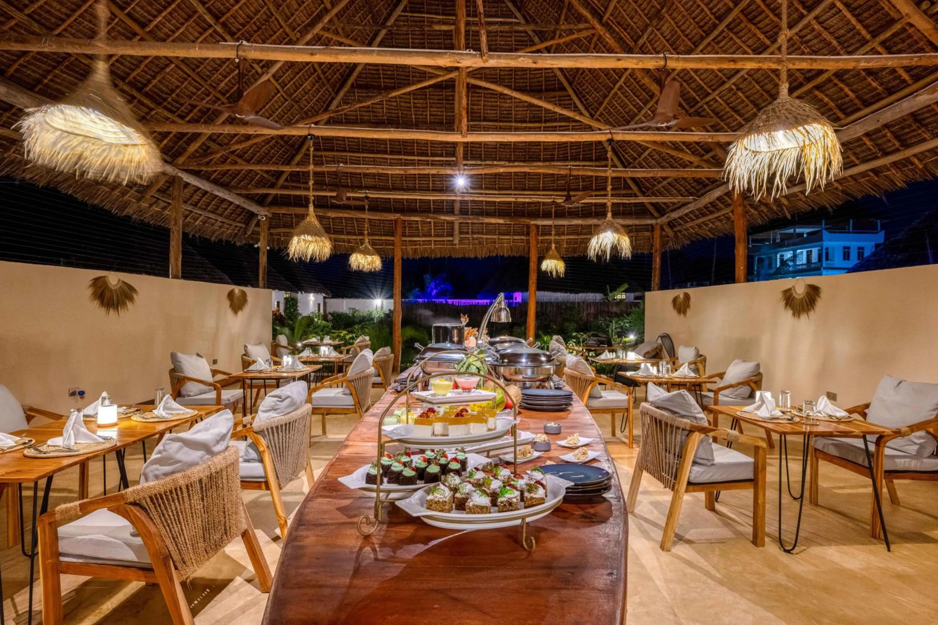 Restaurant/places to eat in Safaya Luxury Villas - Adults only