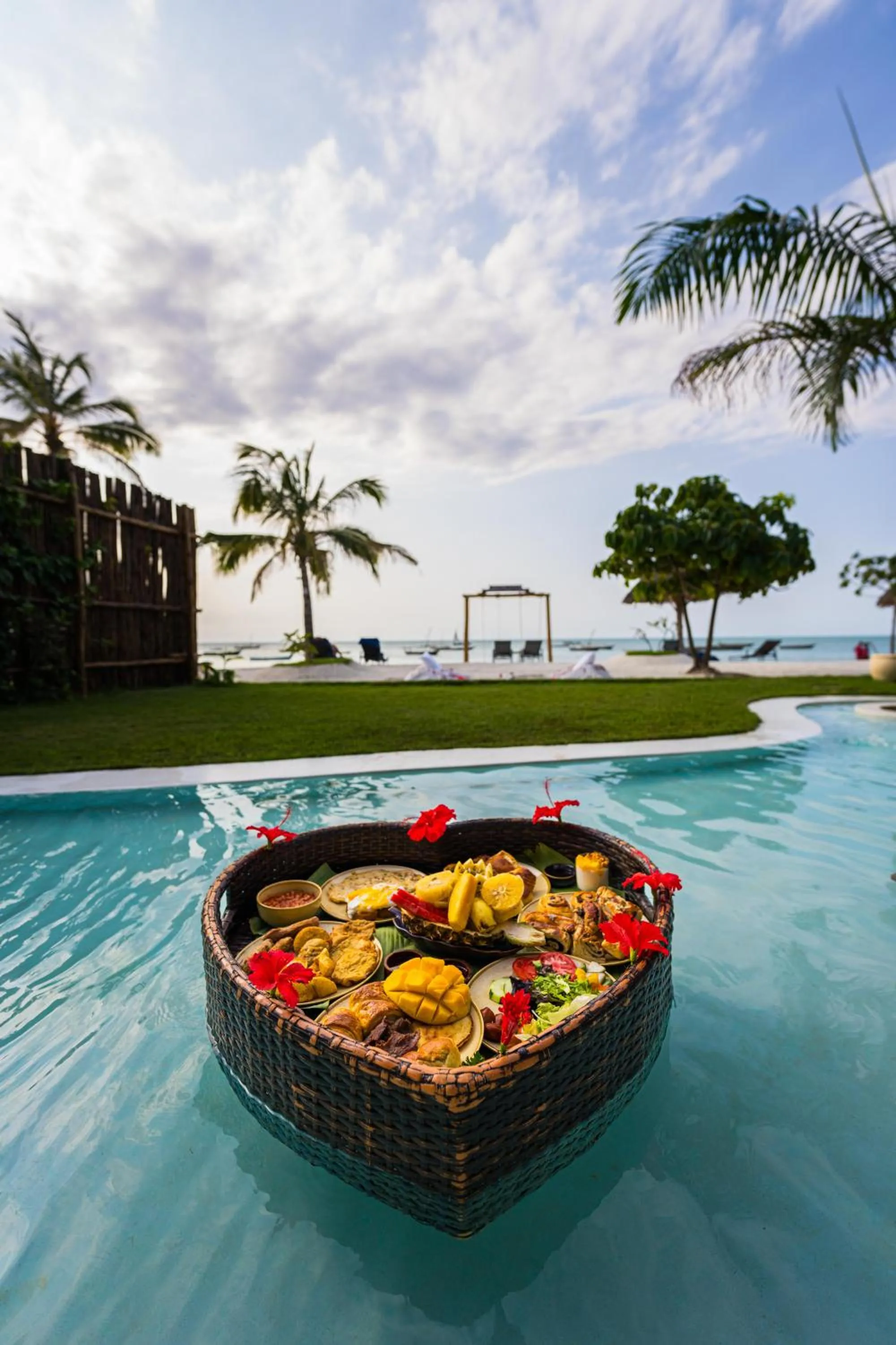 Food in Safaya Luxury Villas - Adults only