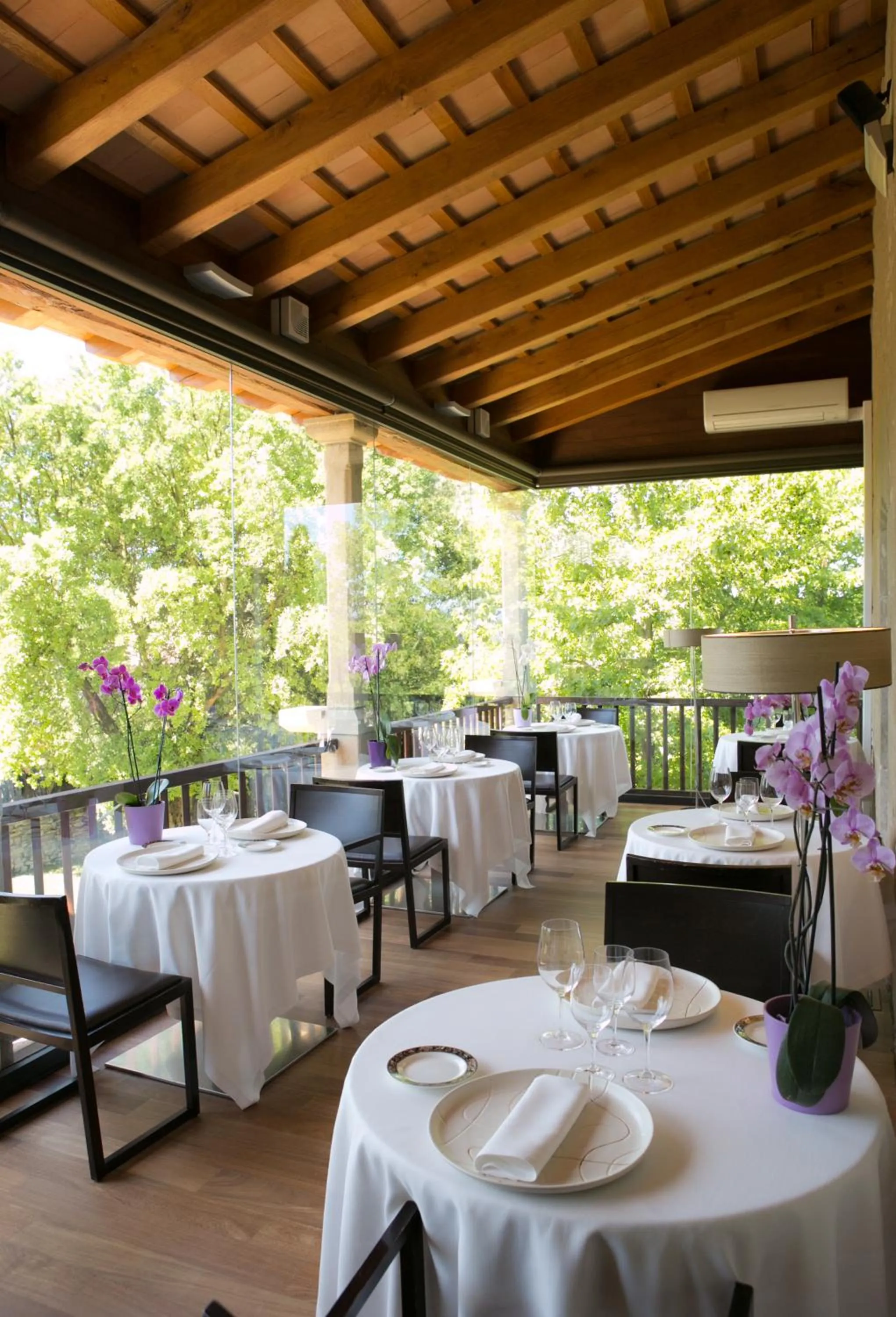 Restaurant/places to eat in Mas Albereda